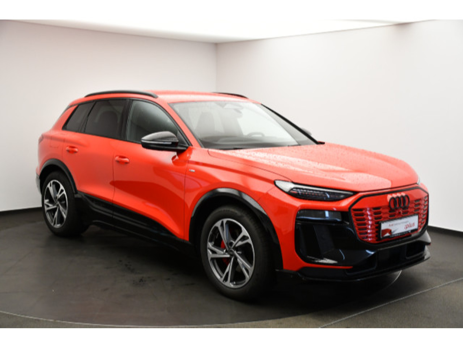 Audi - Q6 e-tron_18