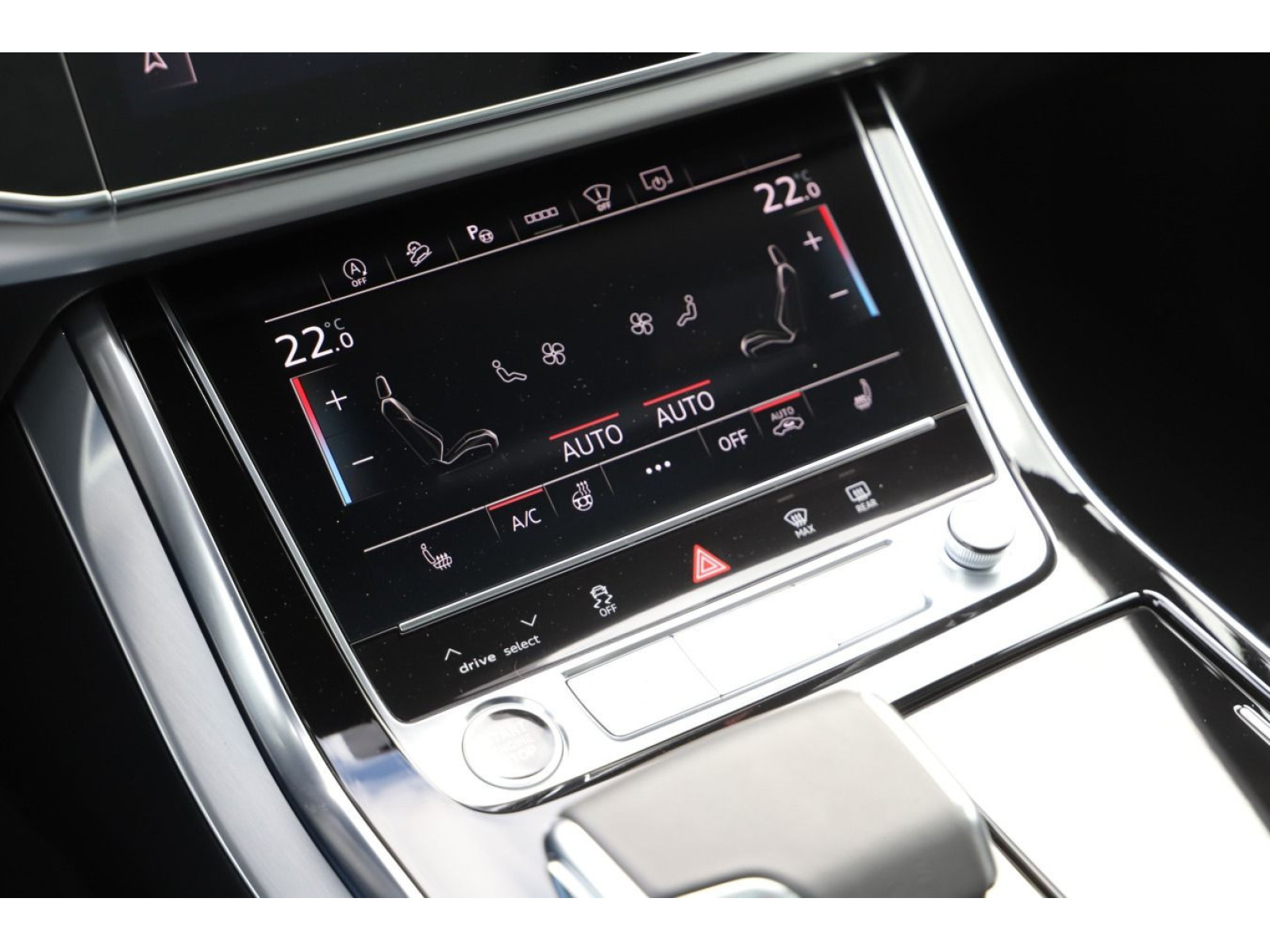 Audi - Q7_15