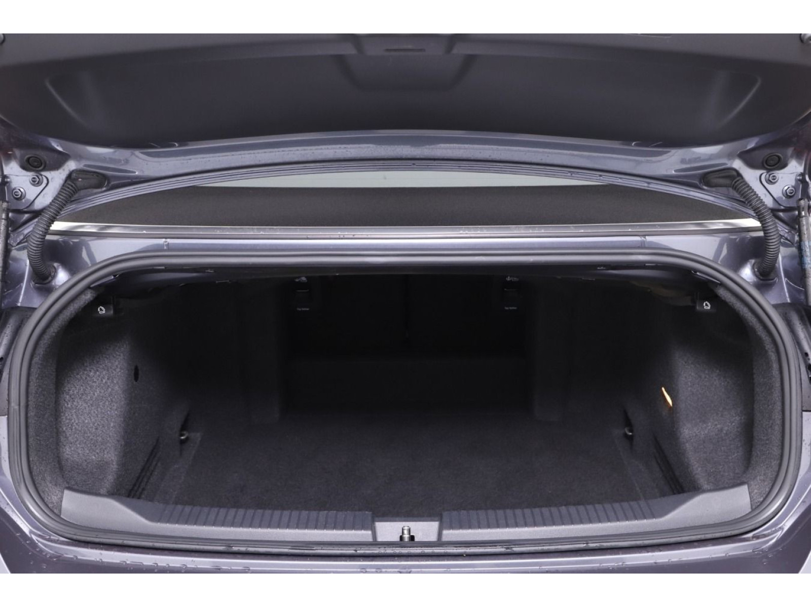 kofferraum-innen kofferraum-innen