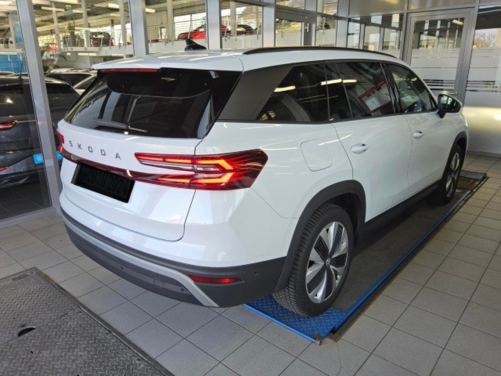 diagonalansicht-hinten-aussen