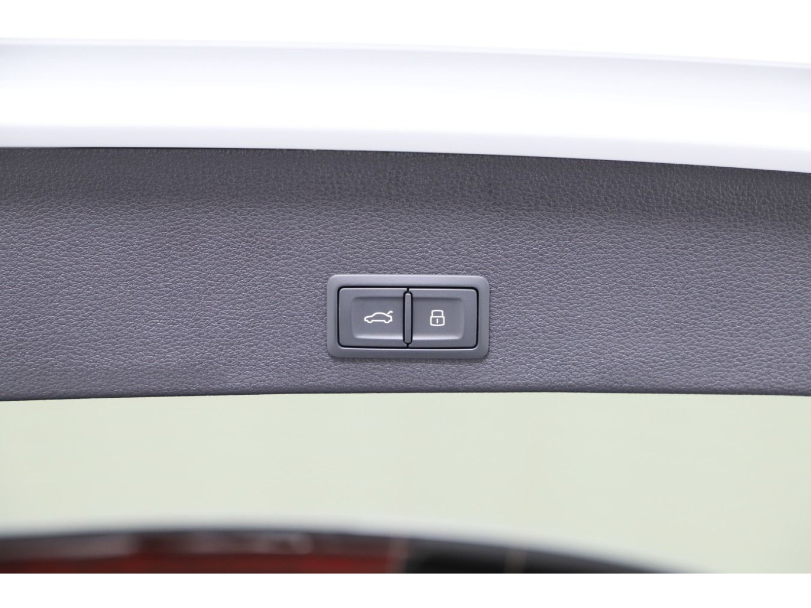 Audi - Q2_15