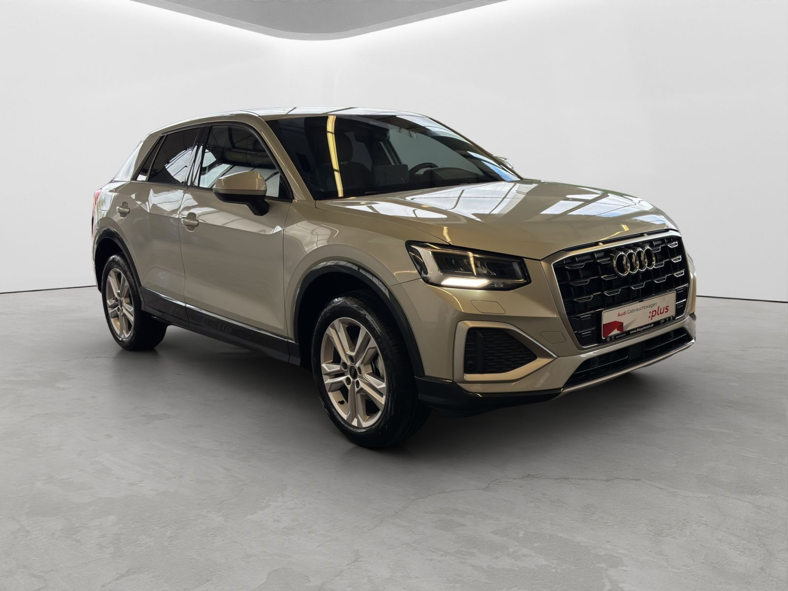 Audi - Q2_9