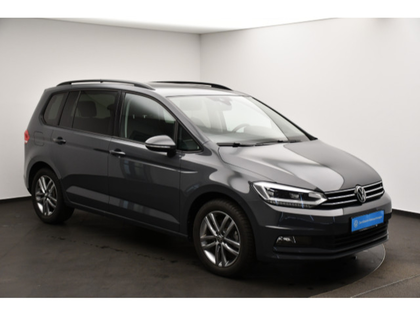 Volkswagen - Touran_14