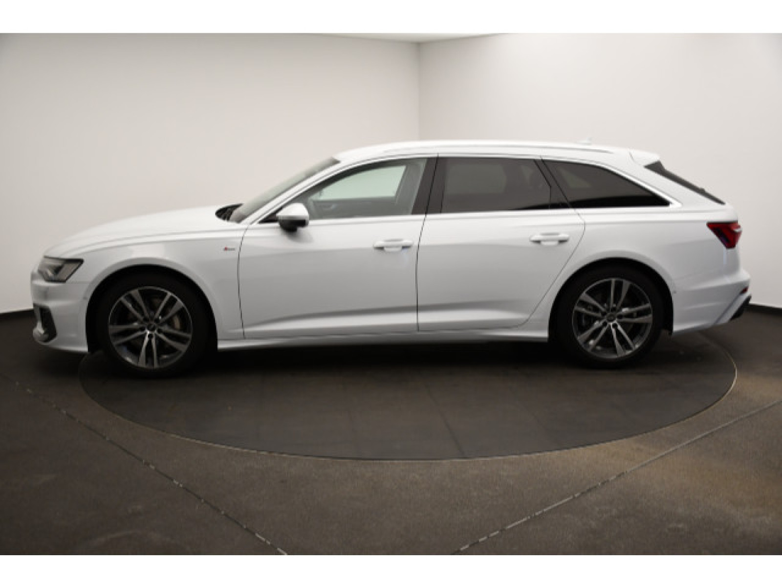 Audi - A6 Avant_16