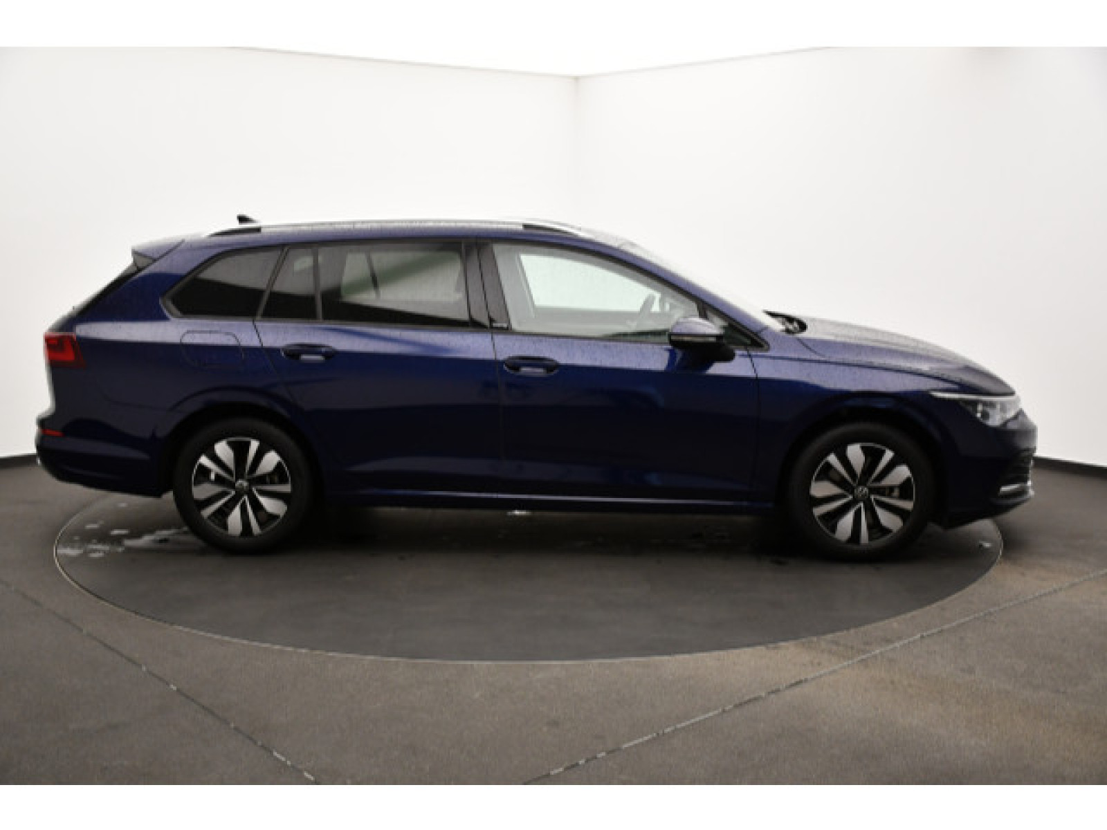 Volkswagen - Golf_18