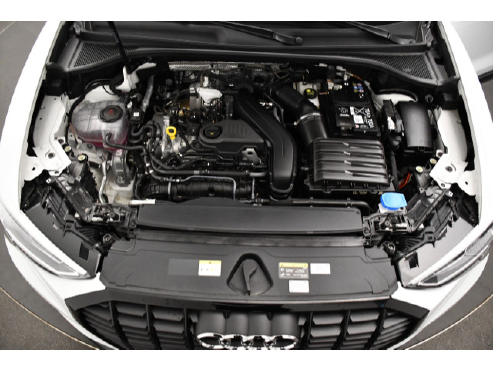 Audi - Q3_14