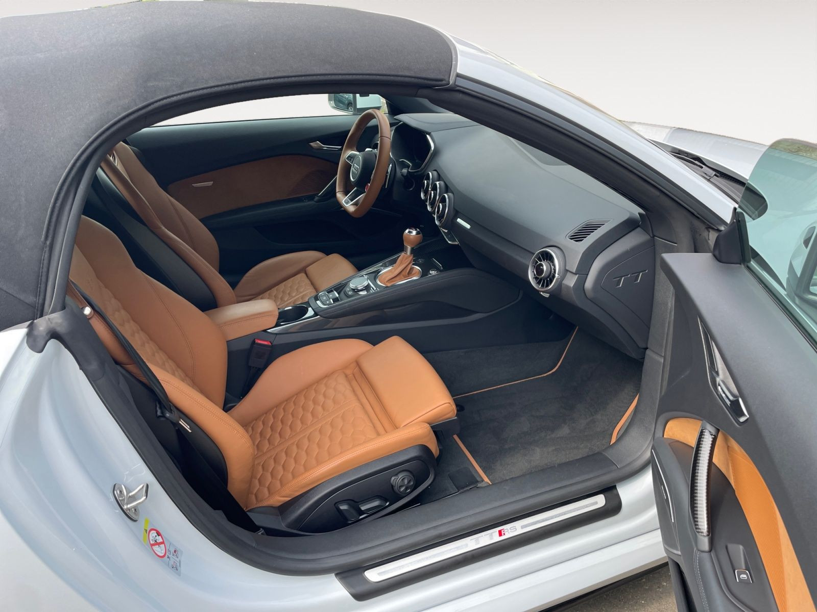 Audi - TT RS Roadster_15