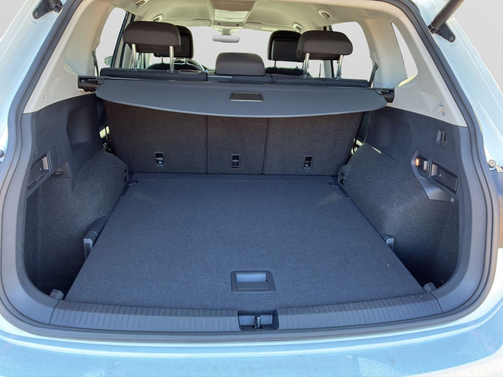 Volkswagen - Tiguan Allspace_13