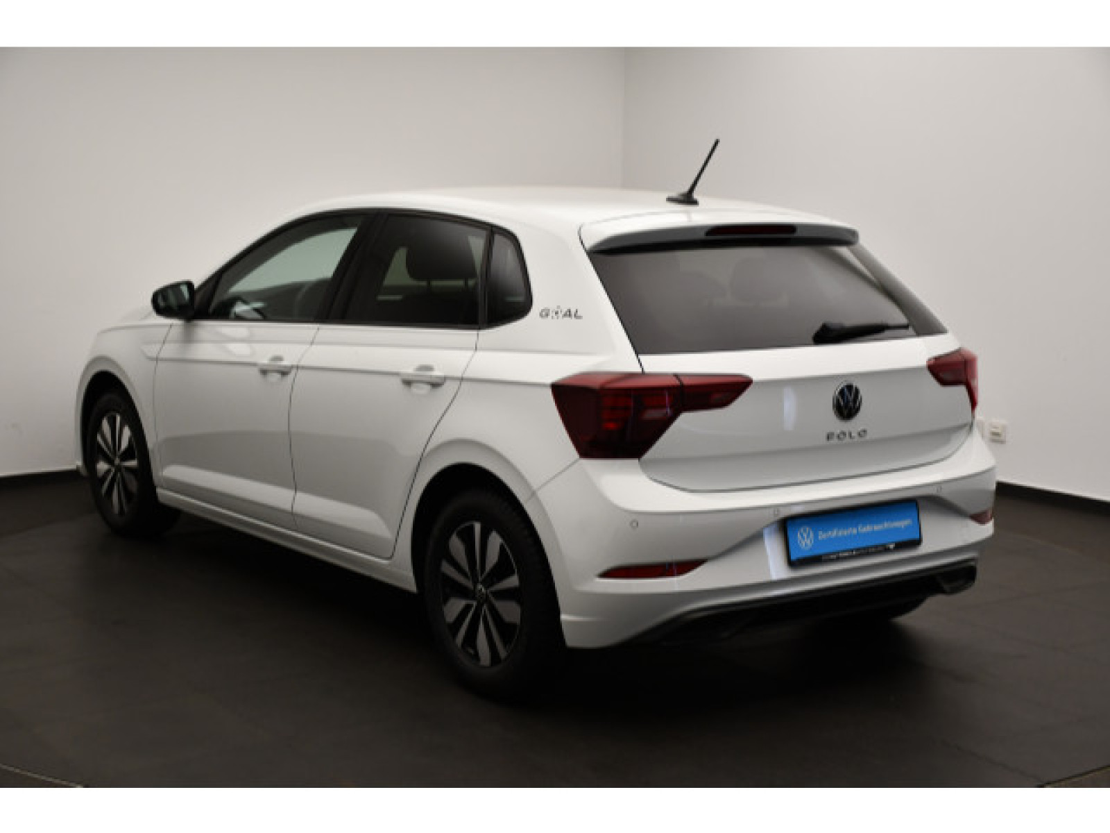 Volkswagen - Polo_13