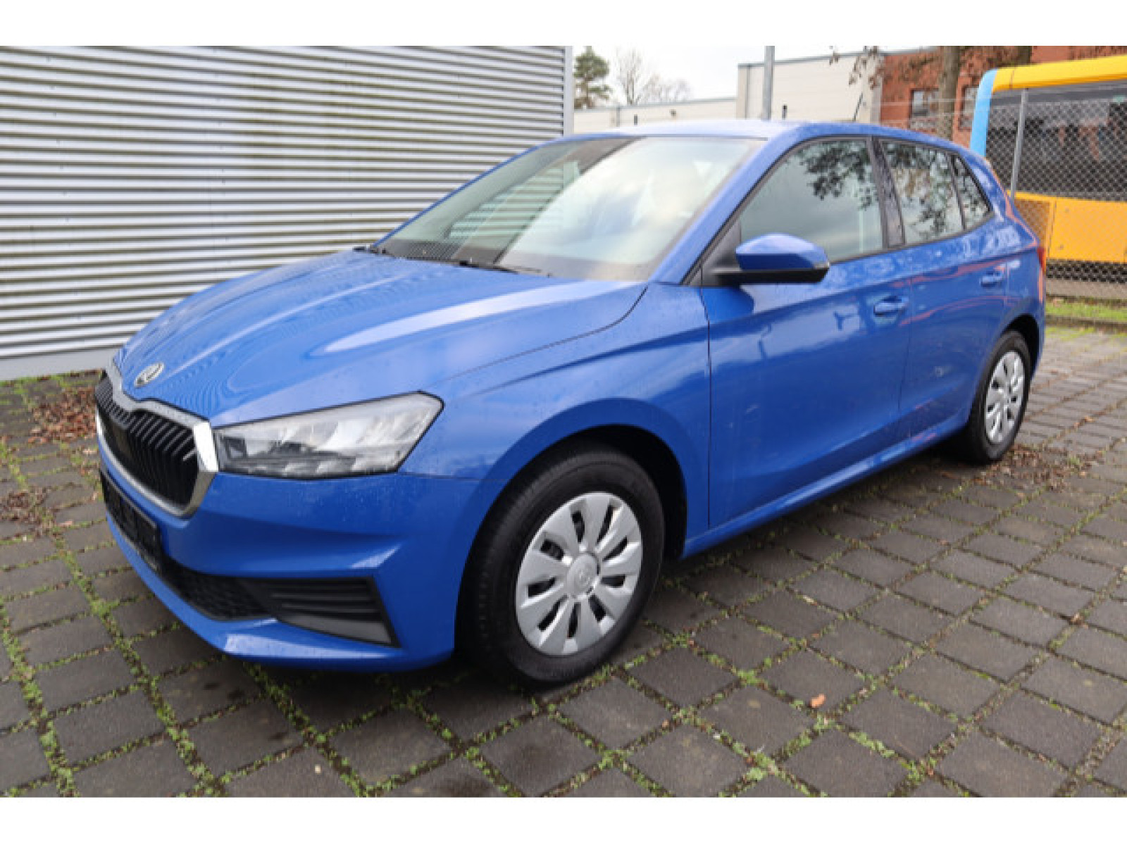 diagonal-frontansicht-aussen