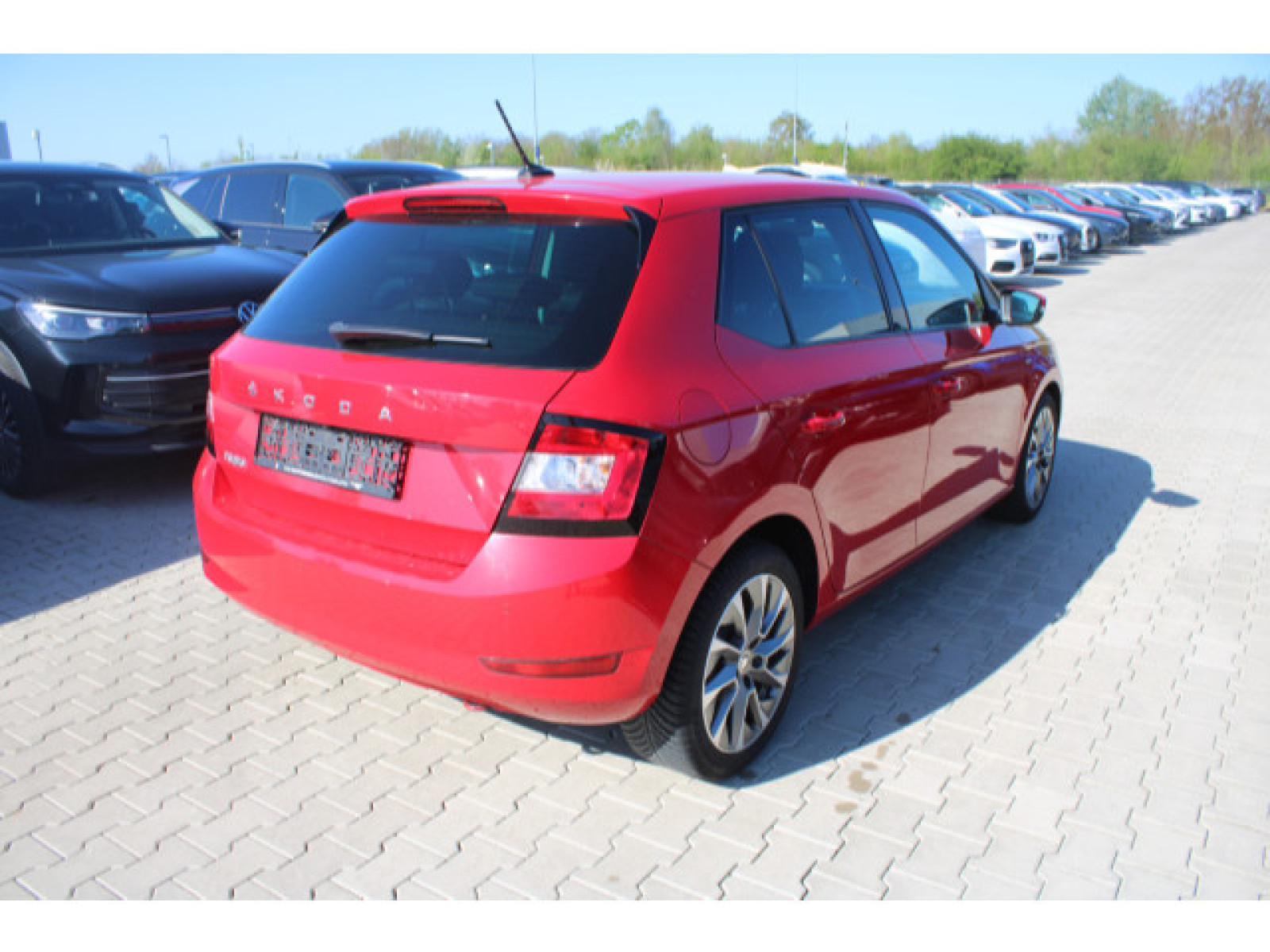 diagonalansicht-hinten-aussen