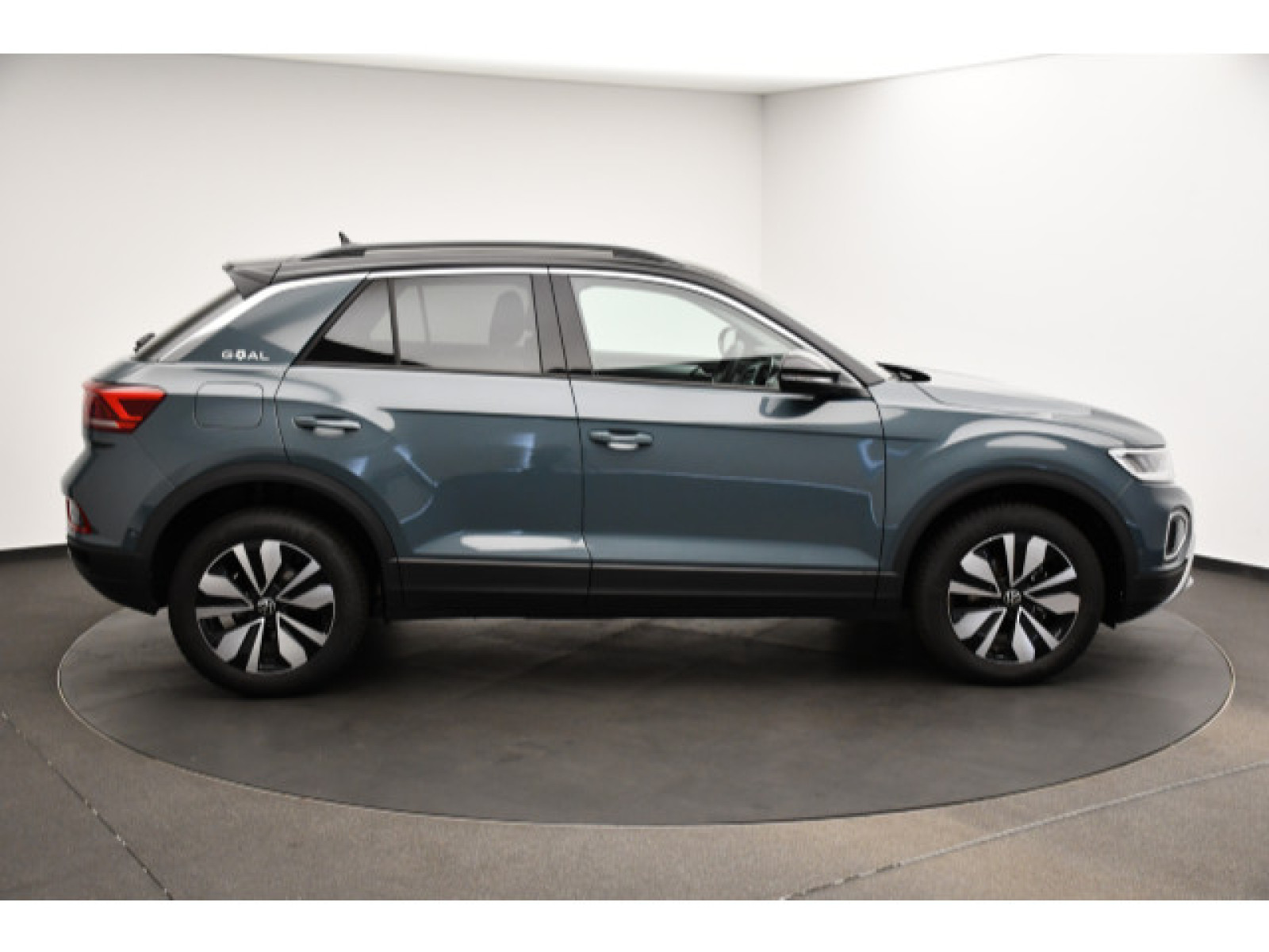 Volkswagen - T-Roc_15