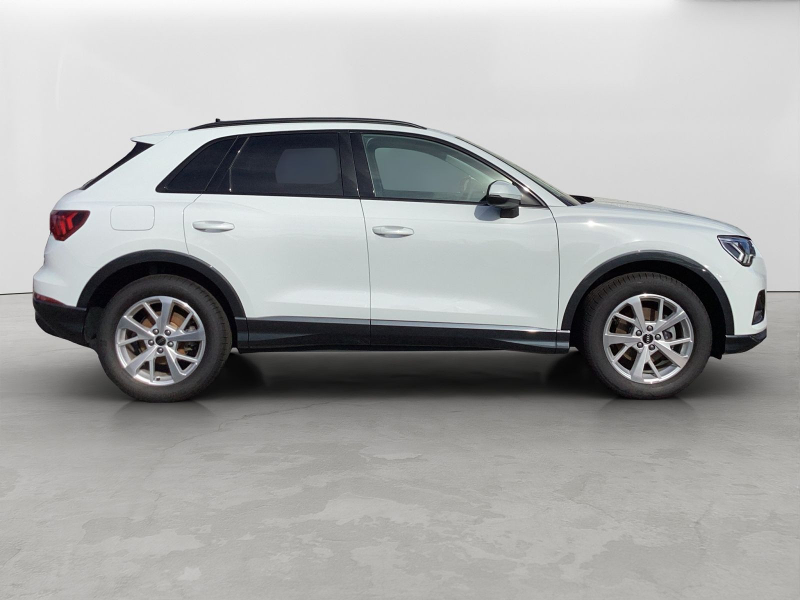 Audi - Q3_7