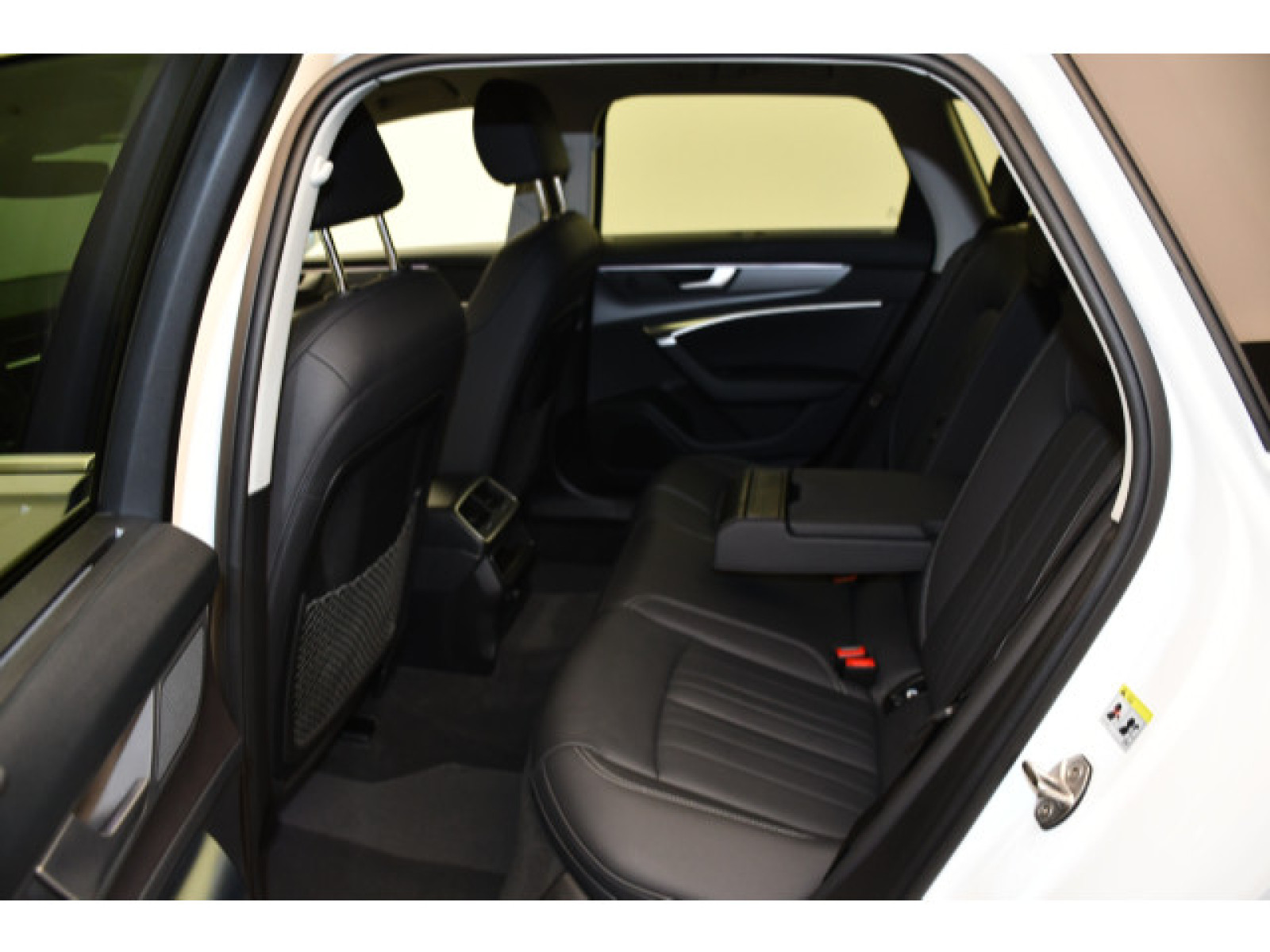 Audi - A6 Avant_9