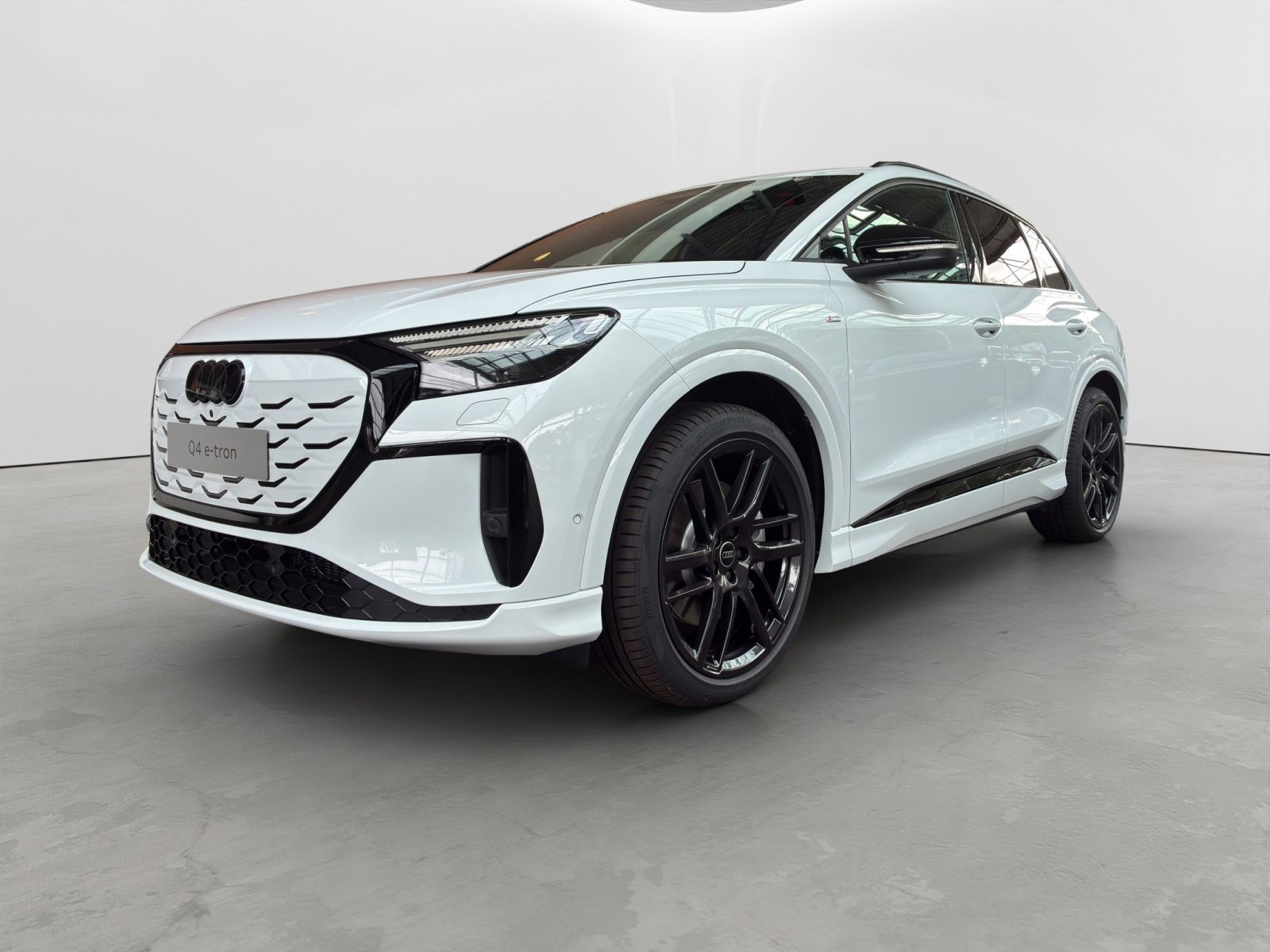 Audi - Q4 e-tron_1