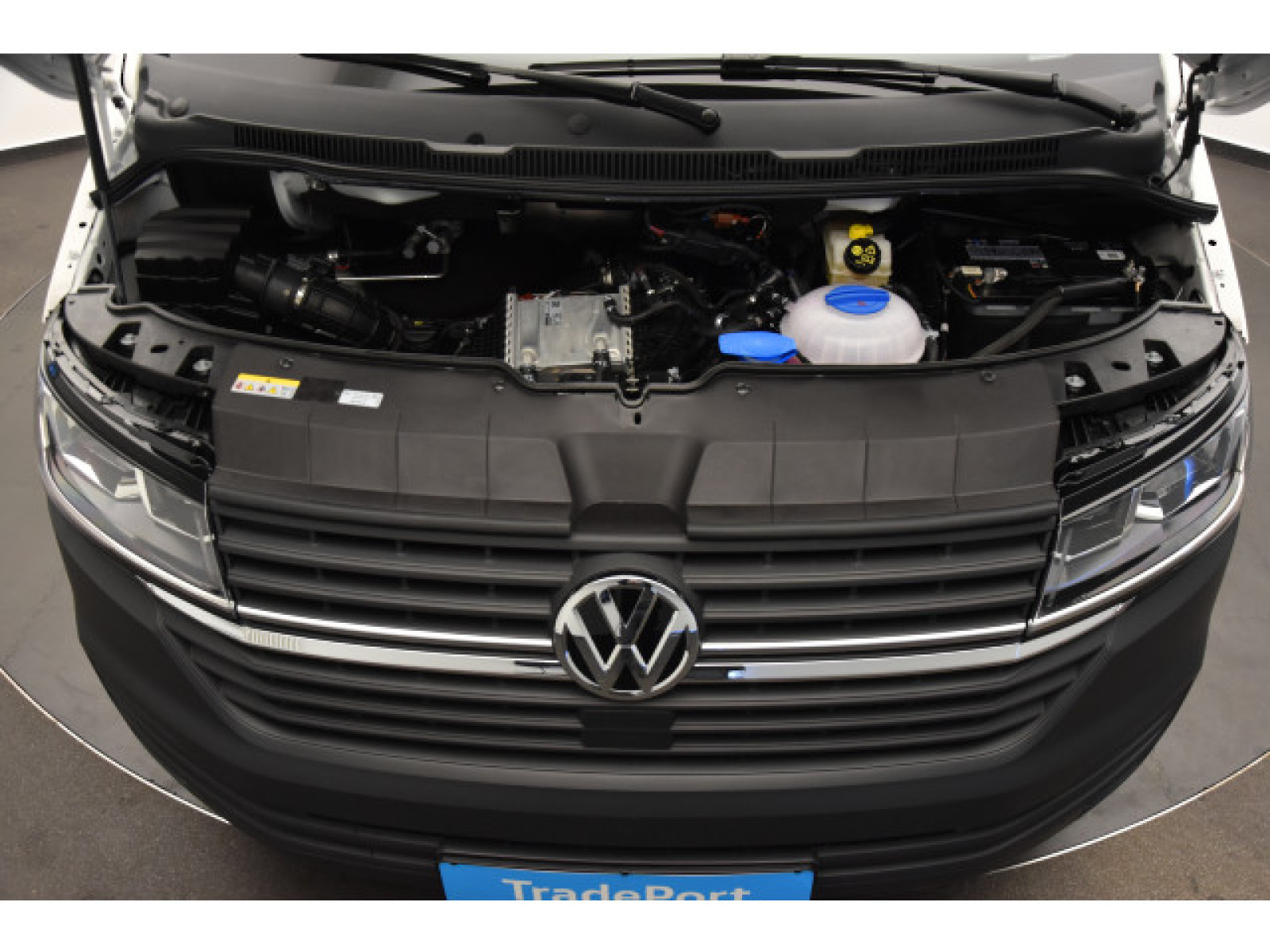 Volkswagen - T6.1 Transporter_10