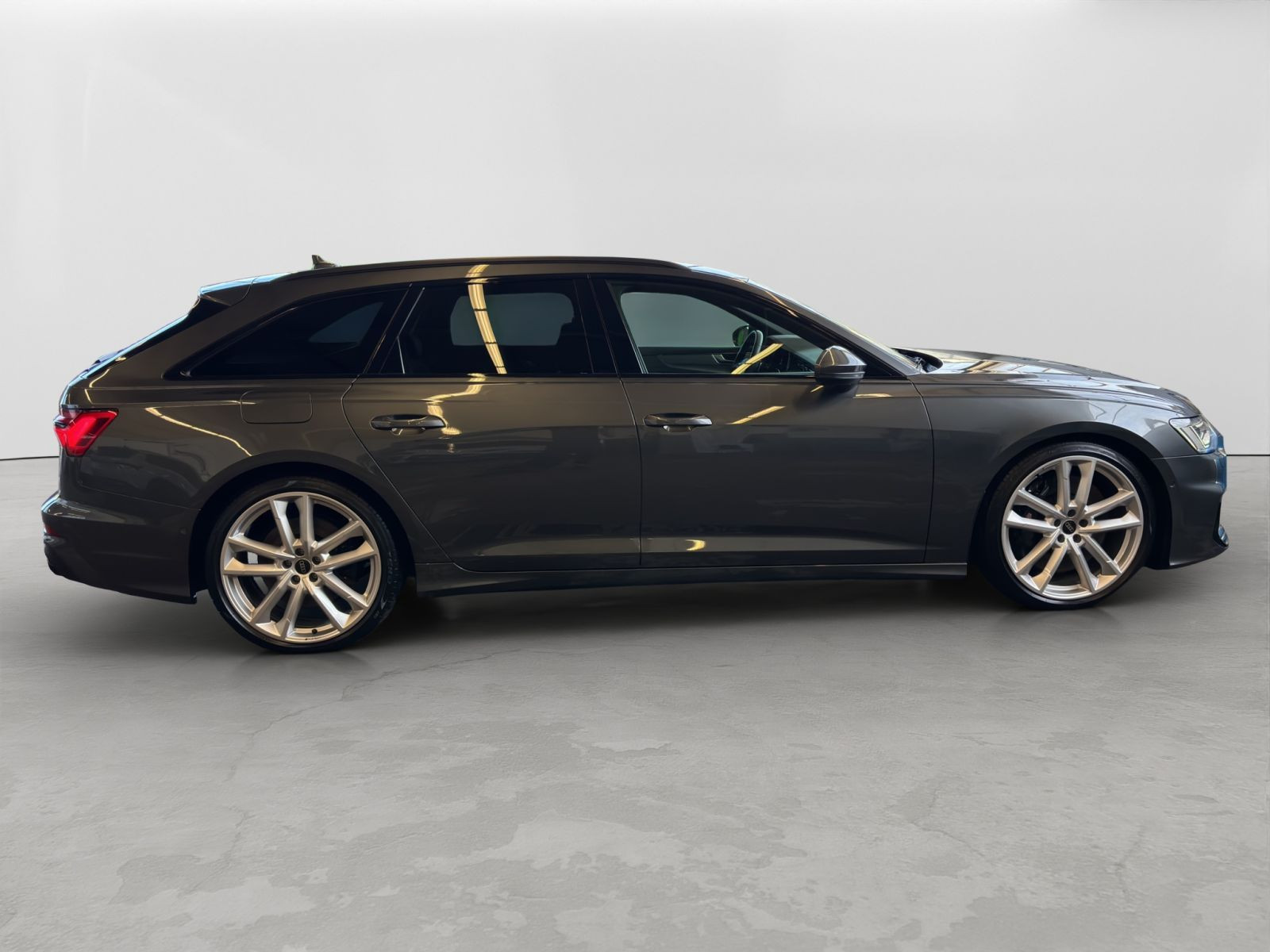 Audi - S6 Avant_7