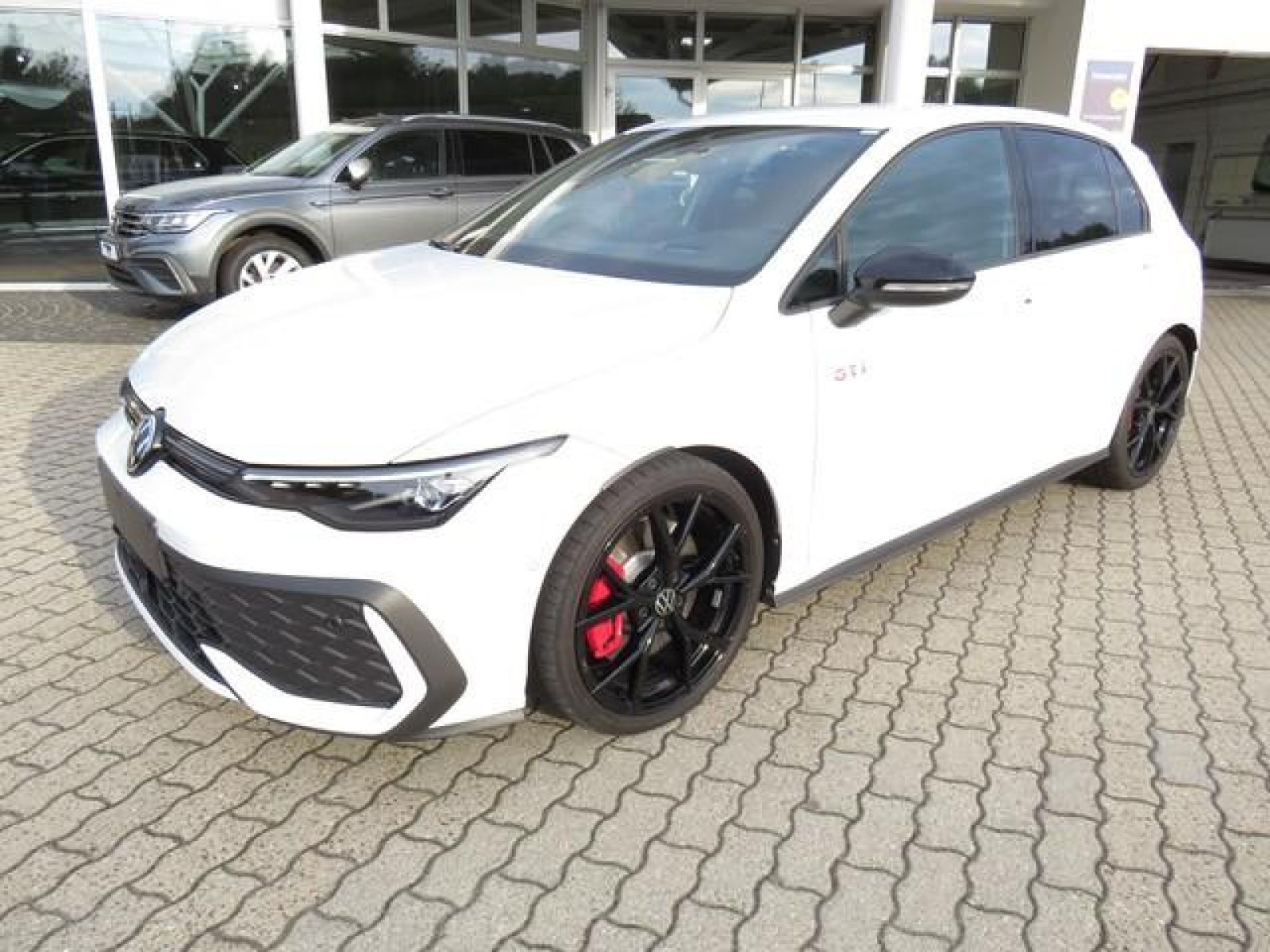 Volkswagen - Golf GTI_1
