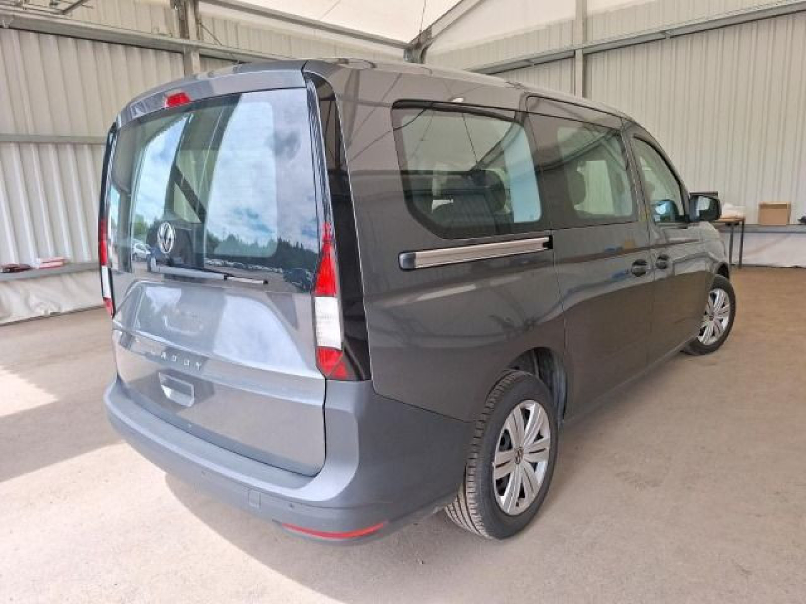 Volkswagen - Caddy Maxi_3