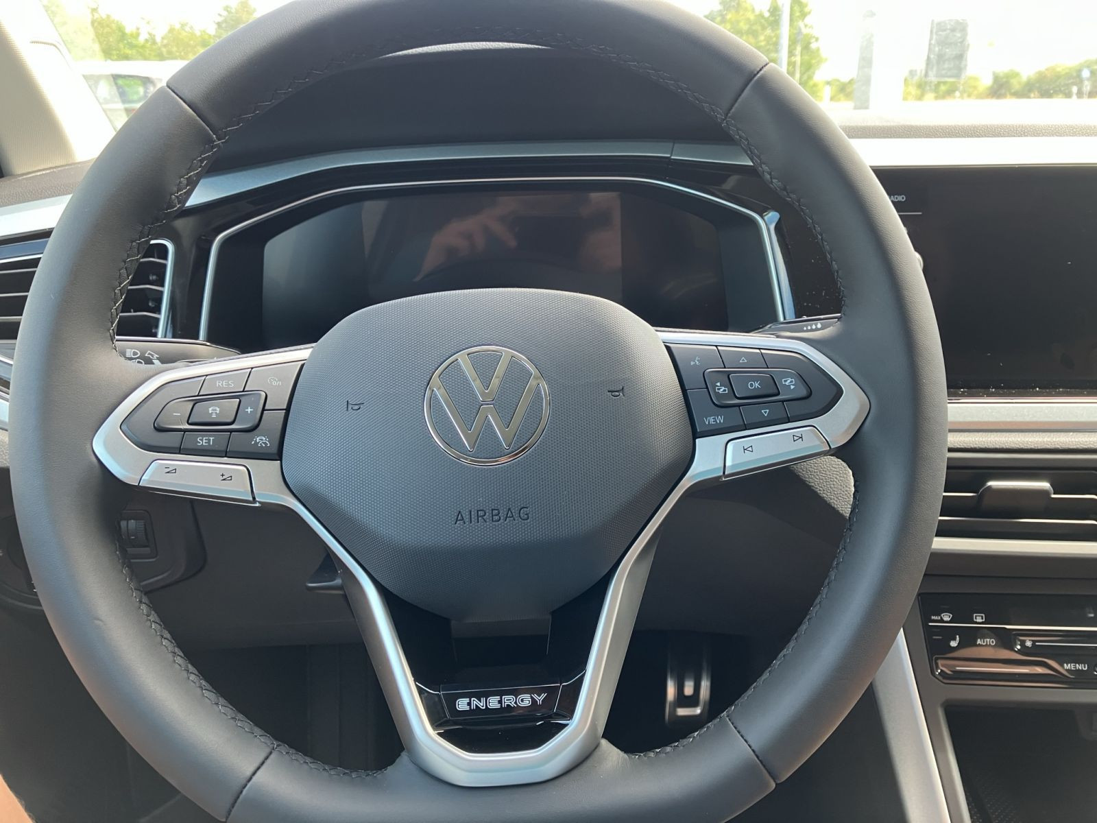Volkswagen - Polo_11
