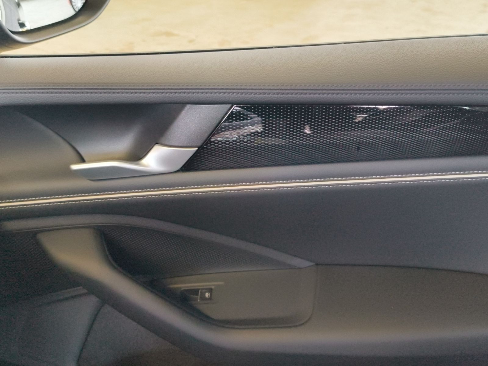 Volkswagen - Passat_16