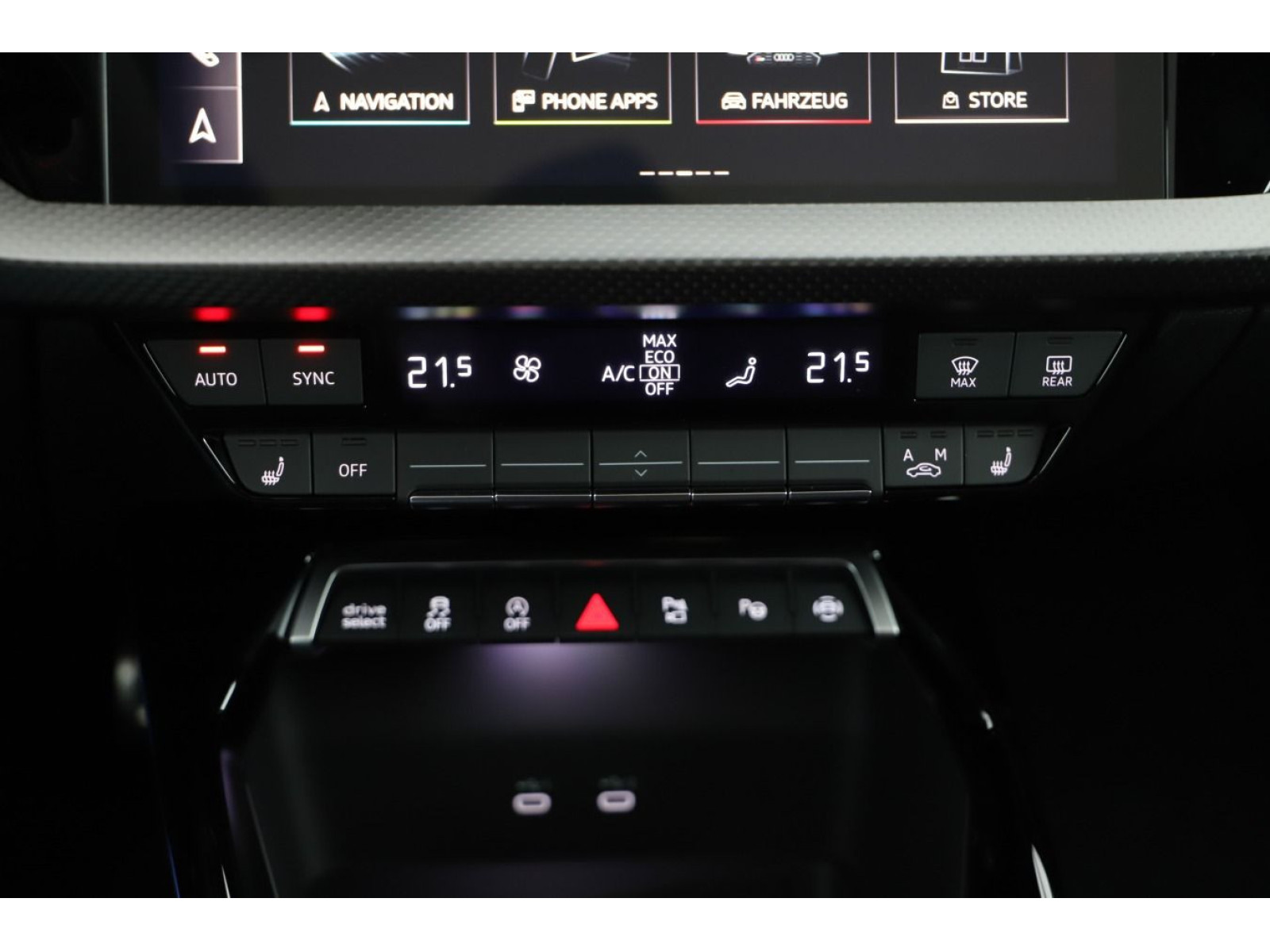 Audi - RS 3 Limousine_16