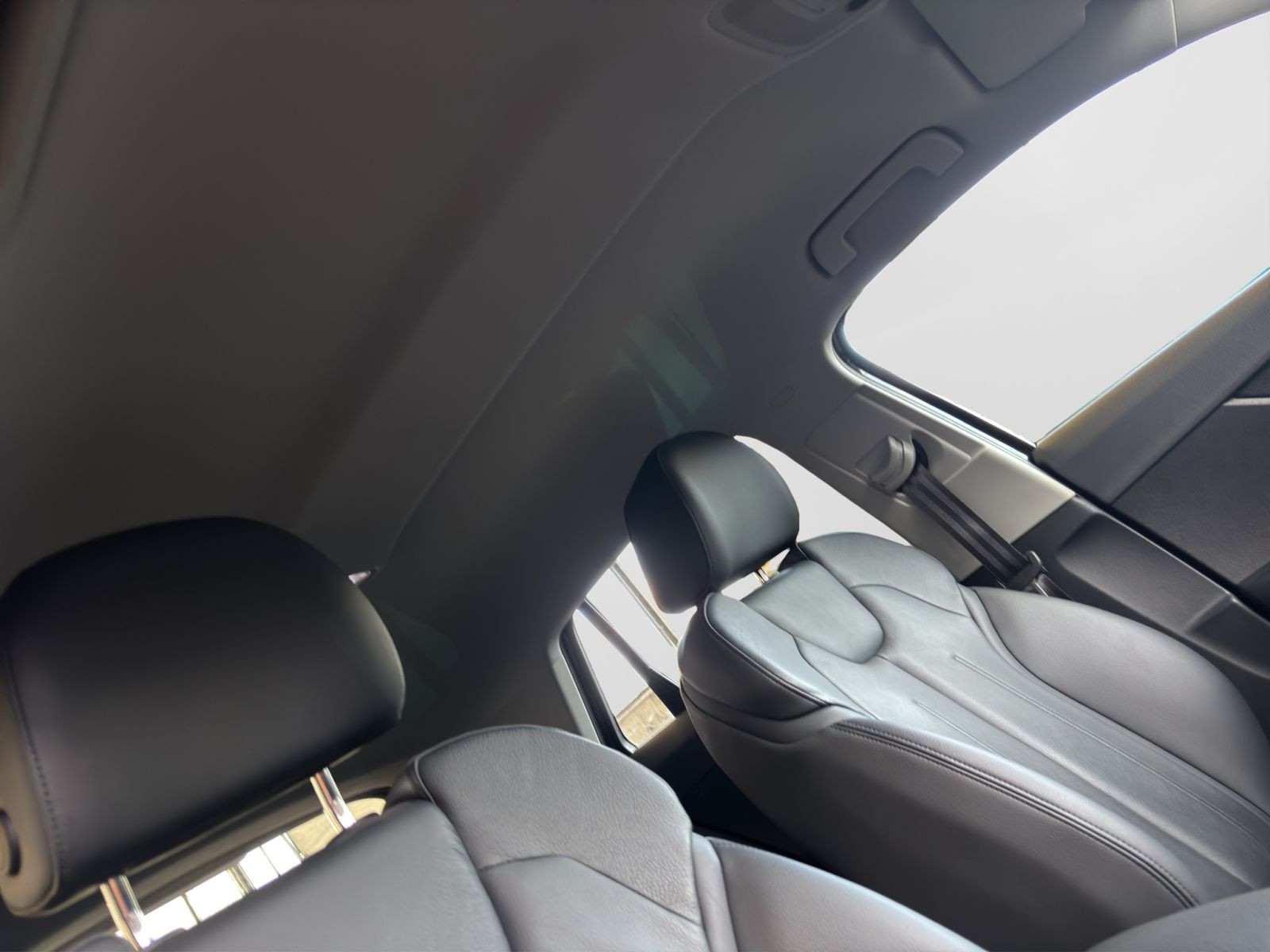 Audi - Q2_22