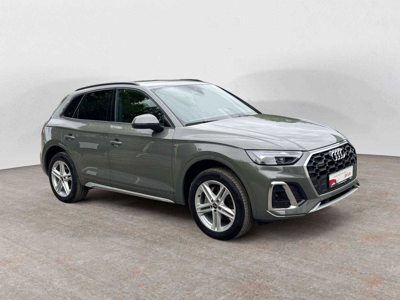 Audi - Q5_8