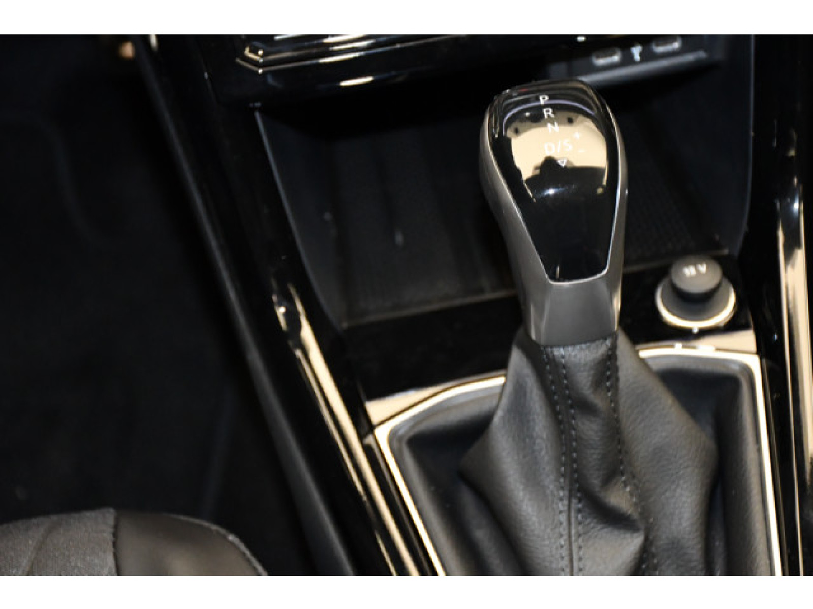 Volkswagen - T-Cross_6