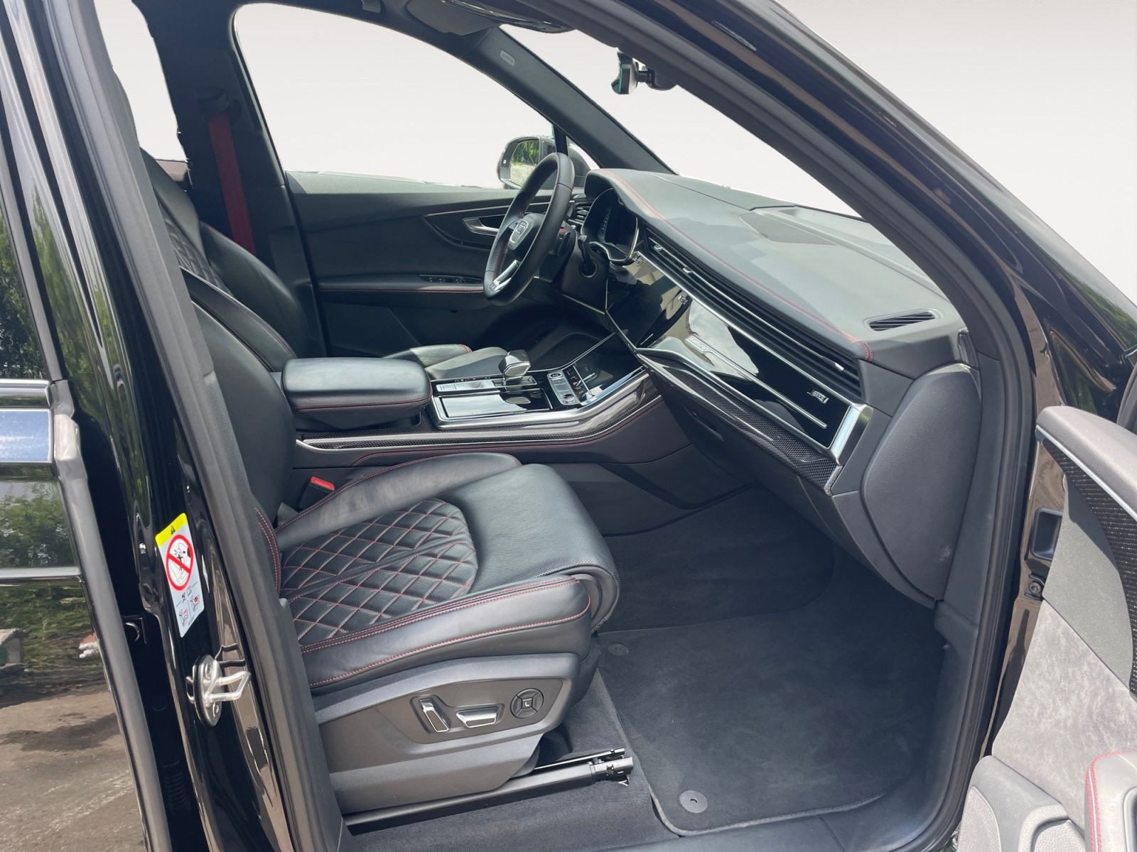 Audi - Q7_16