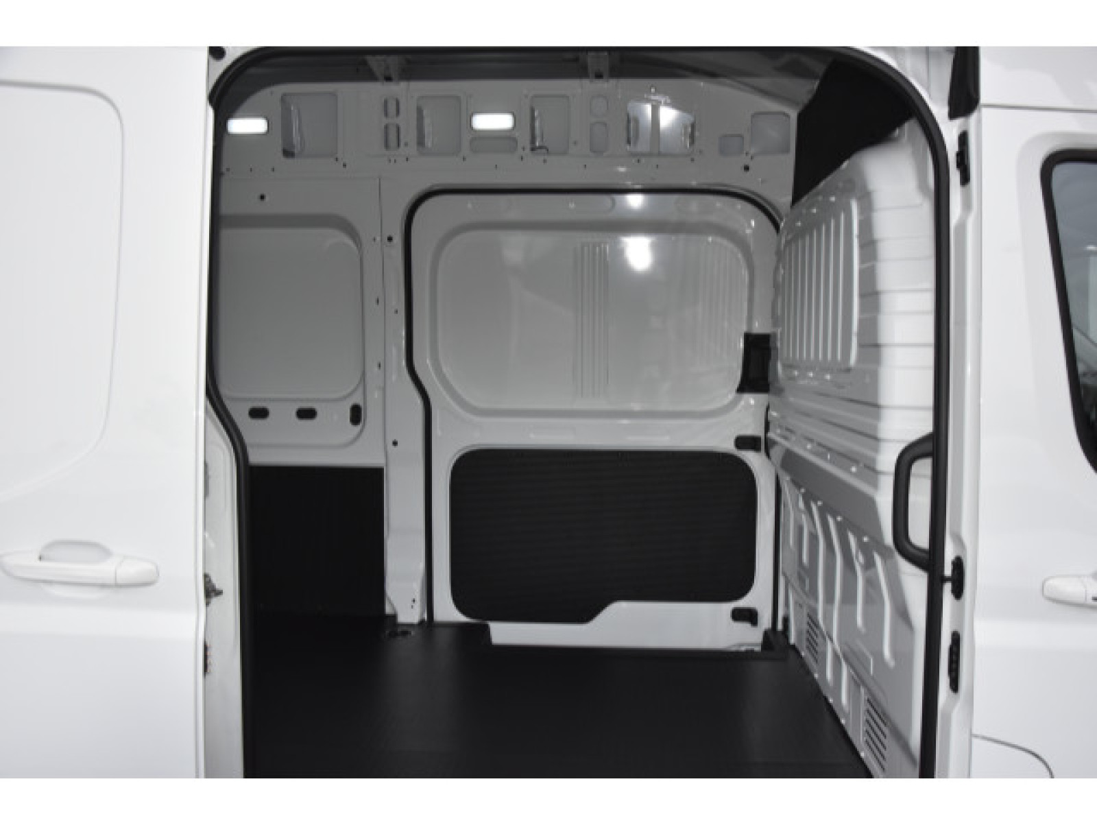 Maxus - eDELIVER 9_10