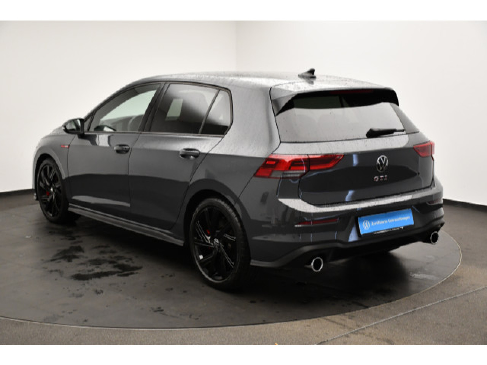 Volkswagen - Golf GTI_13