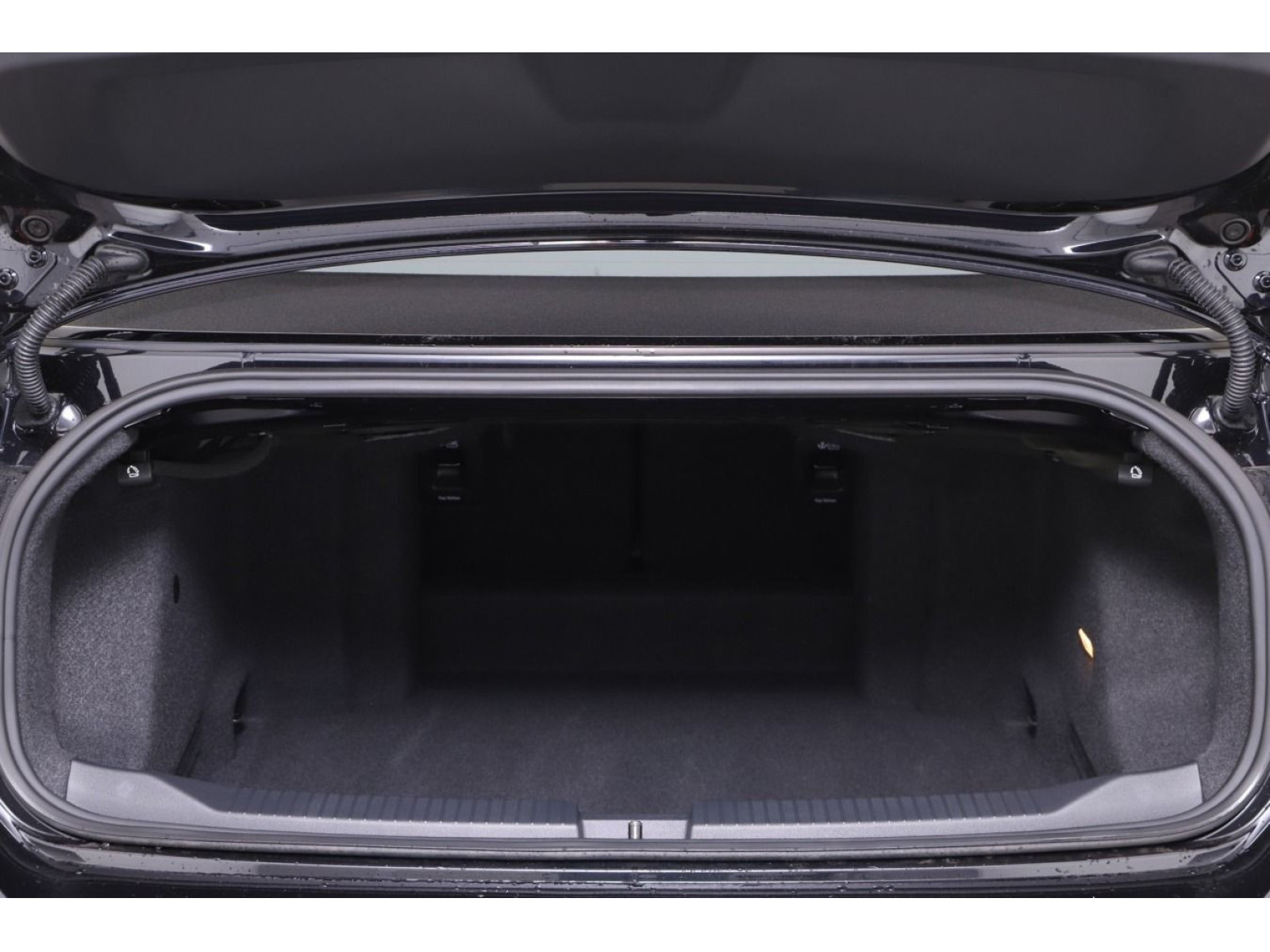 kofferraum-innen kofferraum-innen