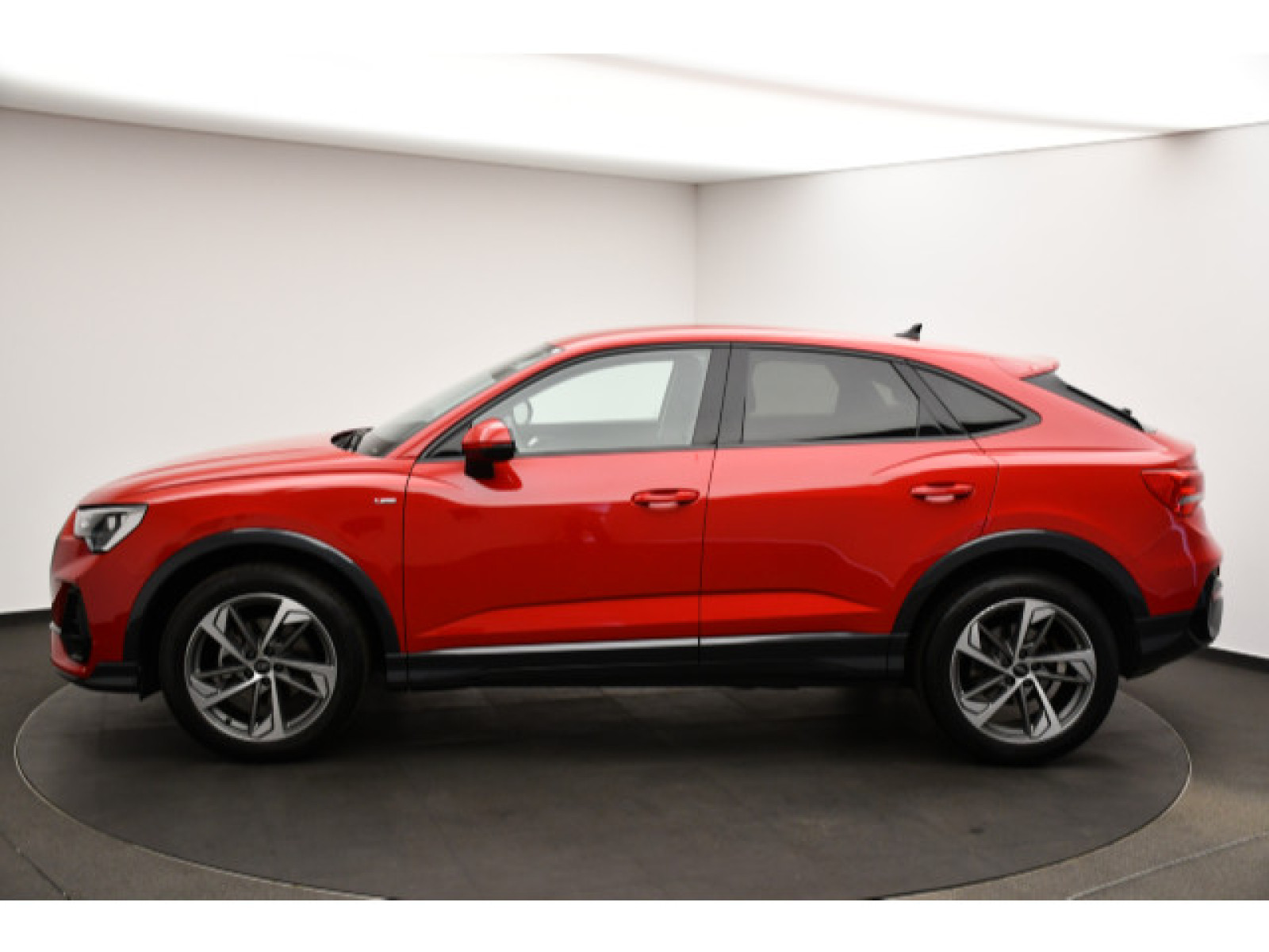 Audi - Q3 Sportback_13