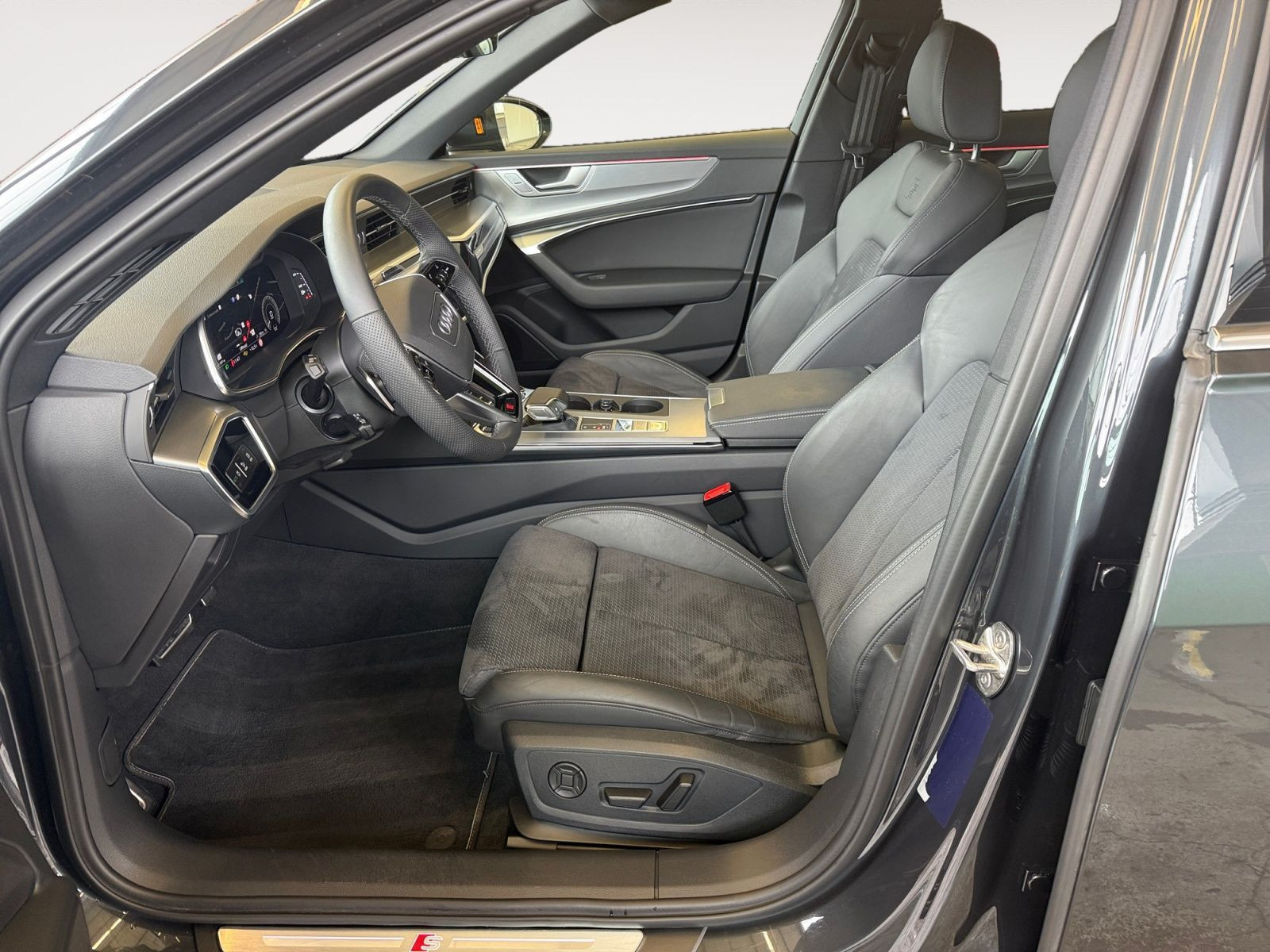 Audi - A6_12