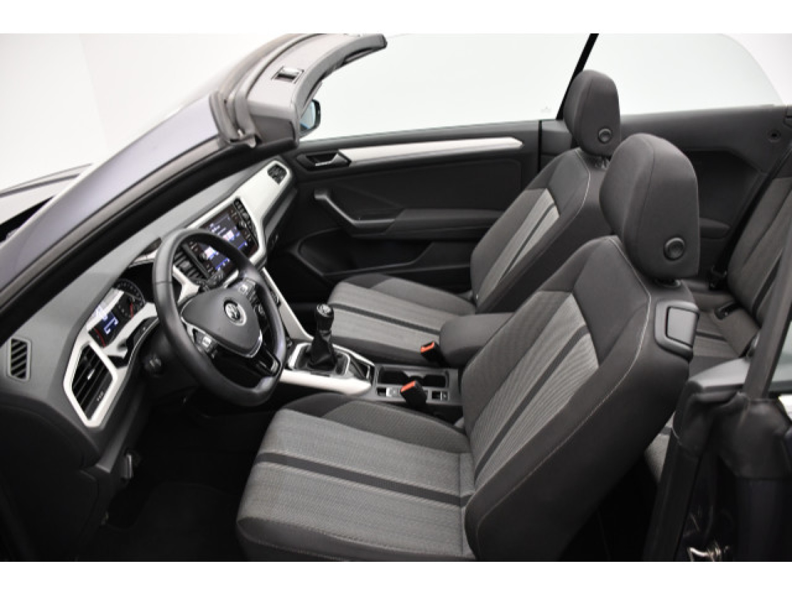 Volkswagen - T-Roc Cabriolet_3