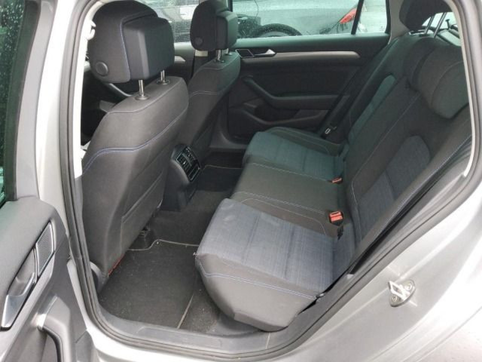 Volkswagen - Passat Variant_7