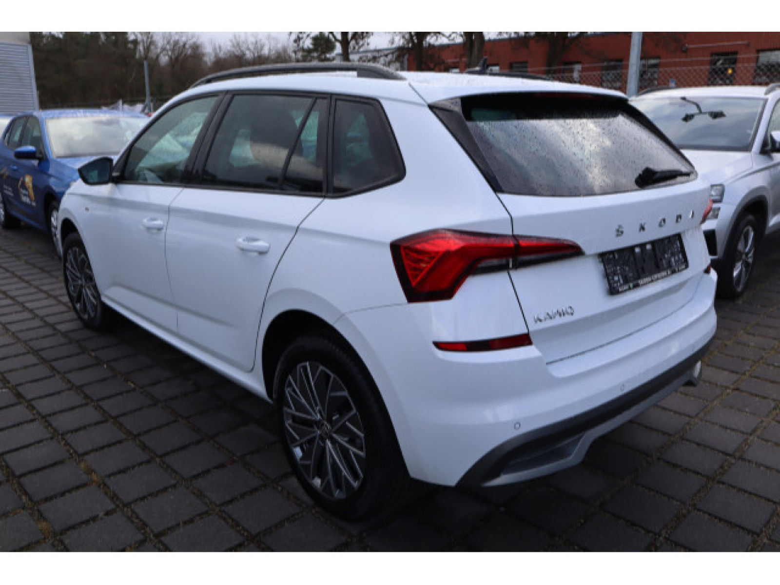 diagonalansicht-hinten-aussen