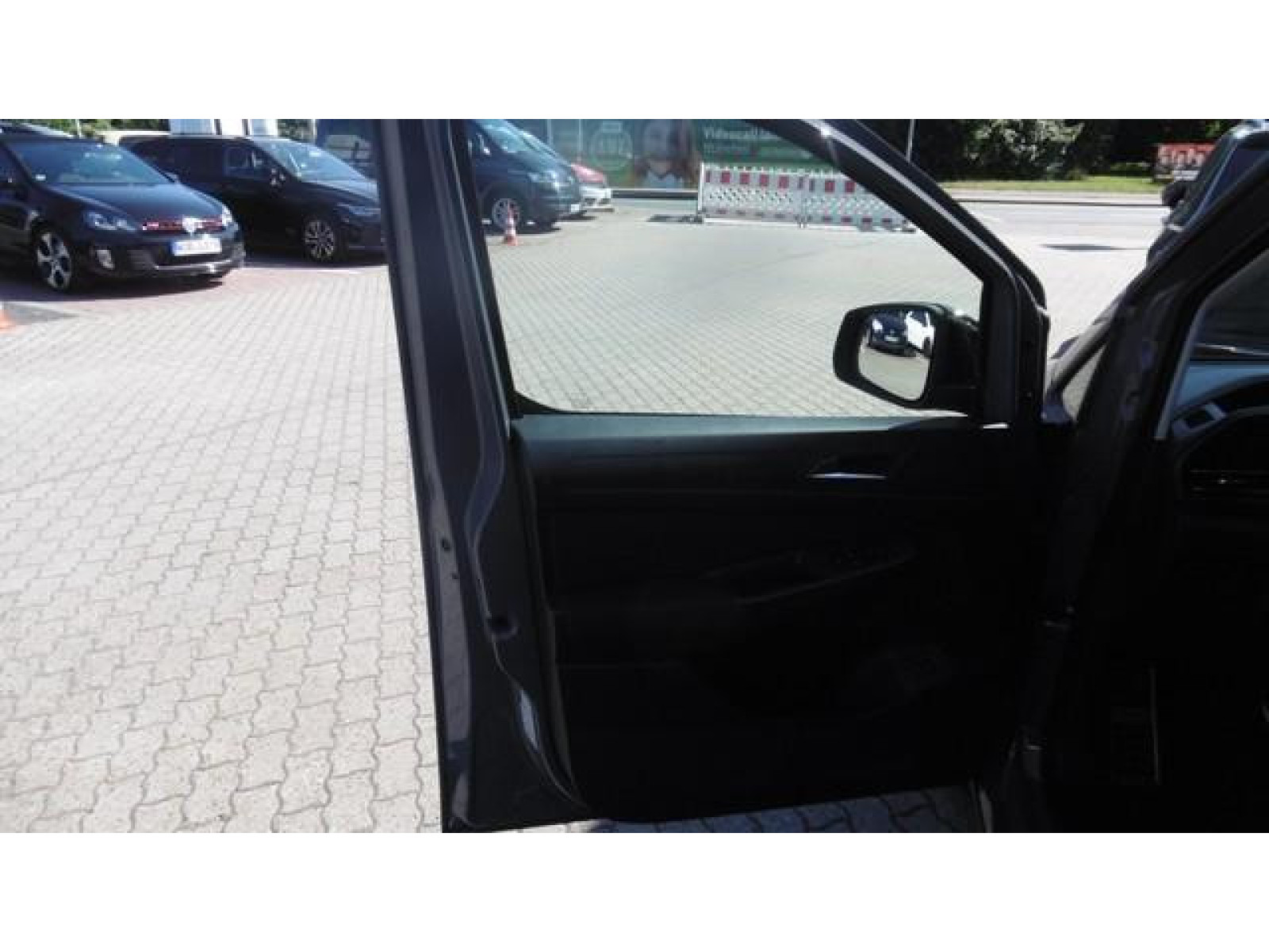 Volkswagen - Caddy_11