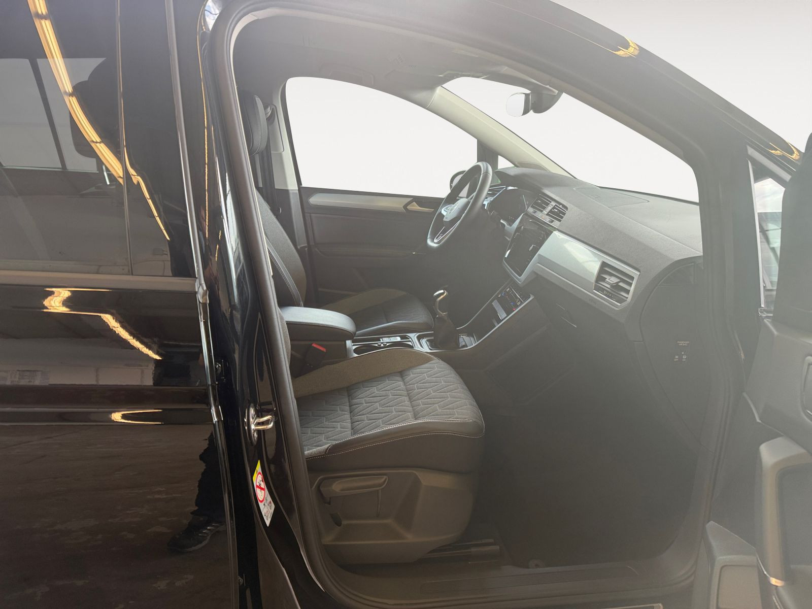 Volkswagen - Touran_16