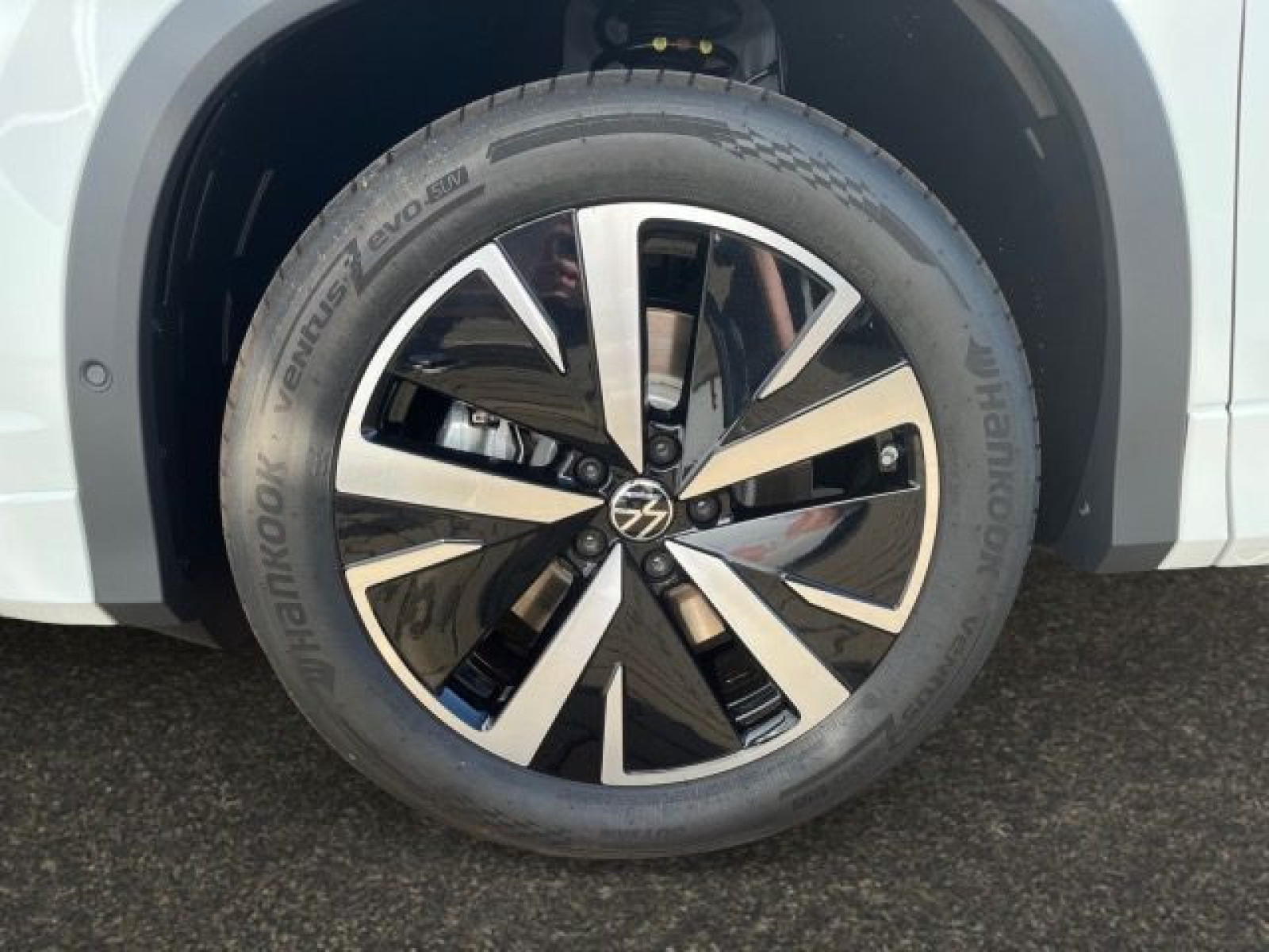 Volkswagen - Tayron_14