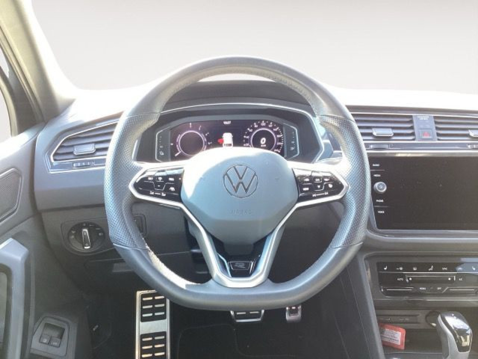 Volkswagen - Tiguan_16
