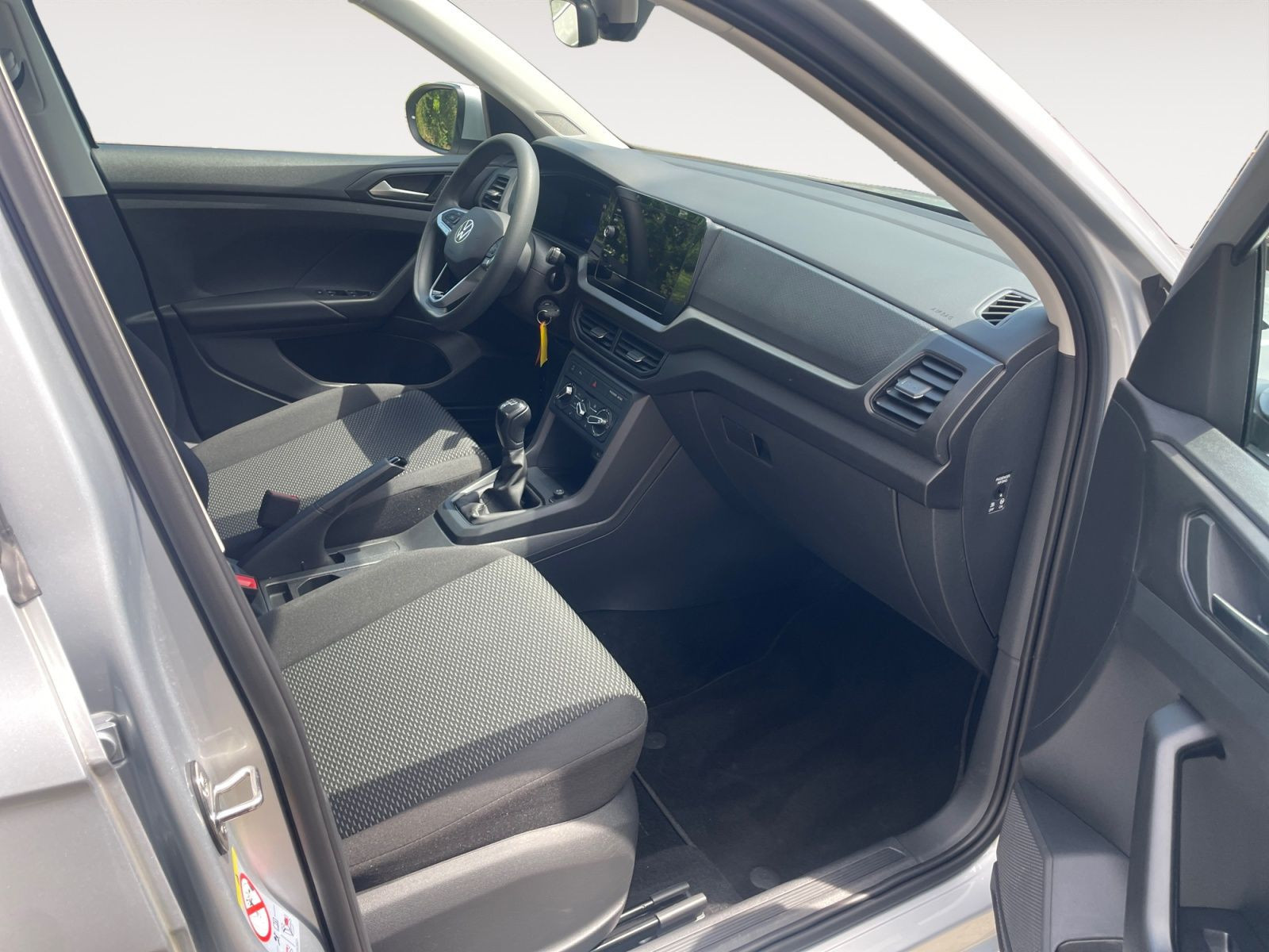 Volkswagen - T-Cross_16