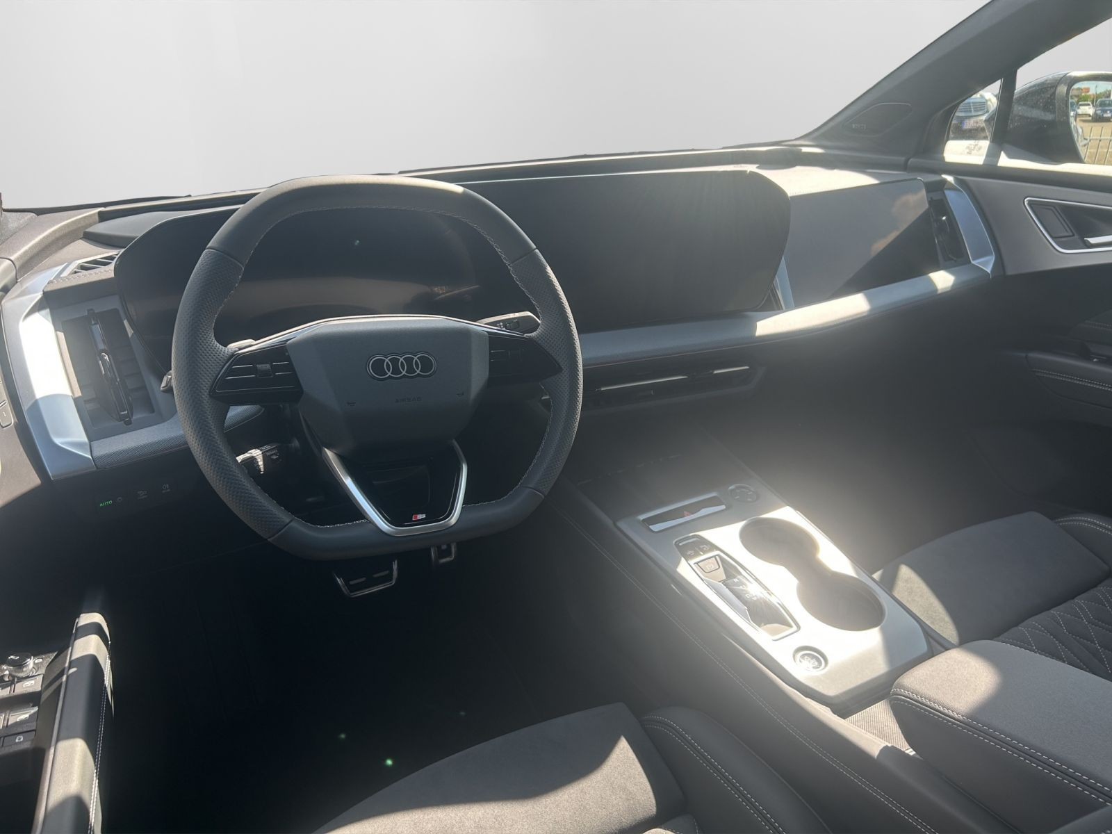 Audi - Q4 e-tron_8