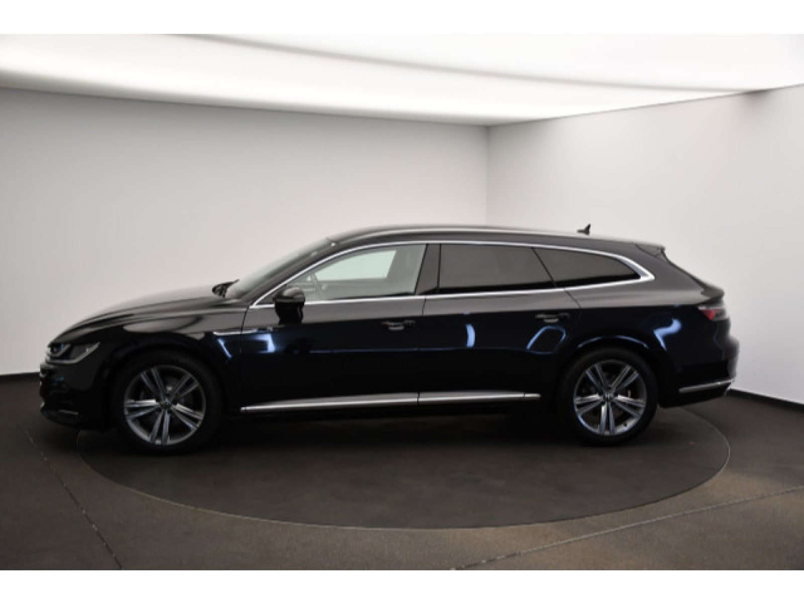 Volkswagen - Arteon Shooting Brake_16