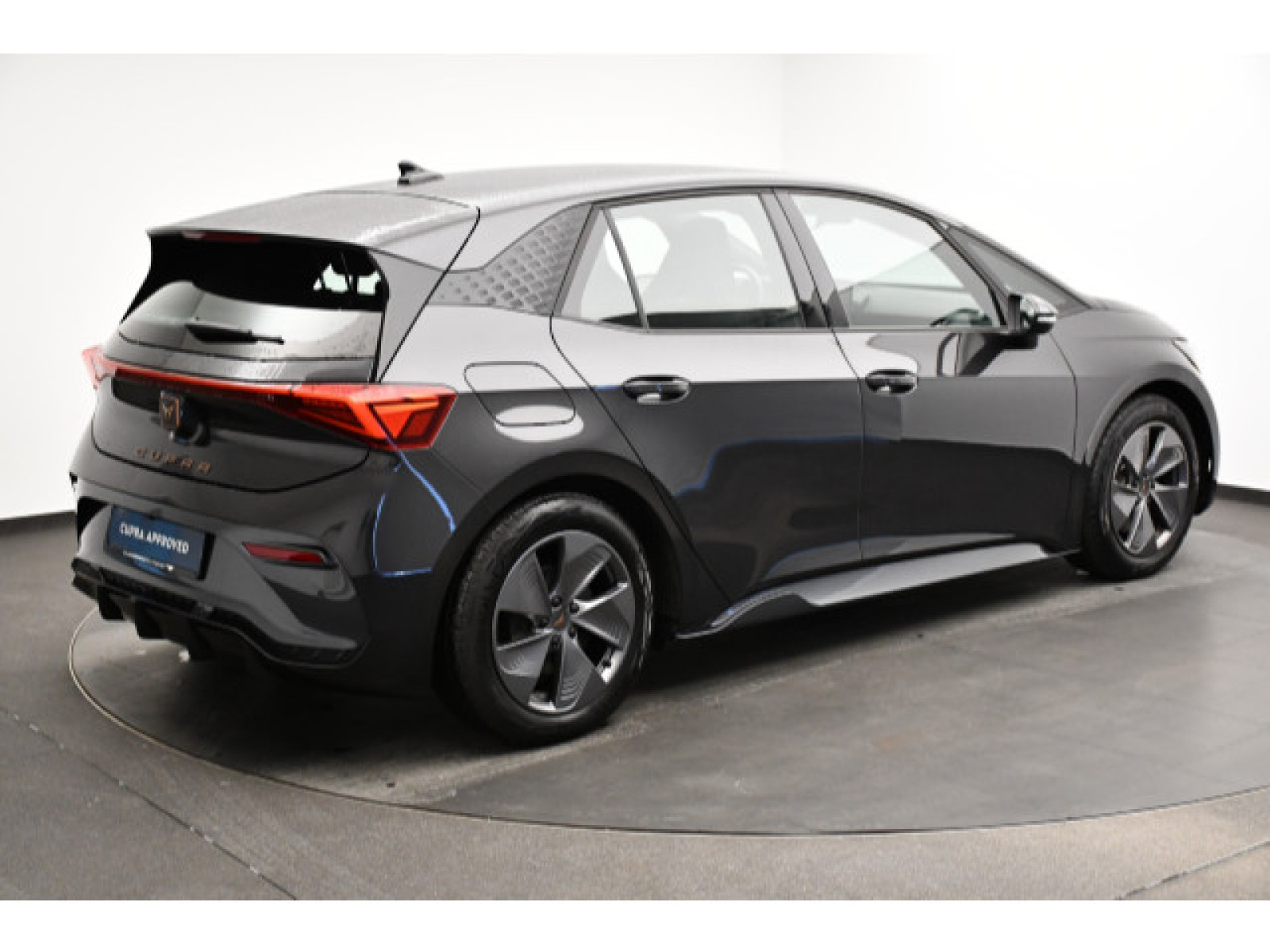 diagonalansicht-hinten-aussen