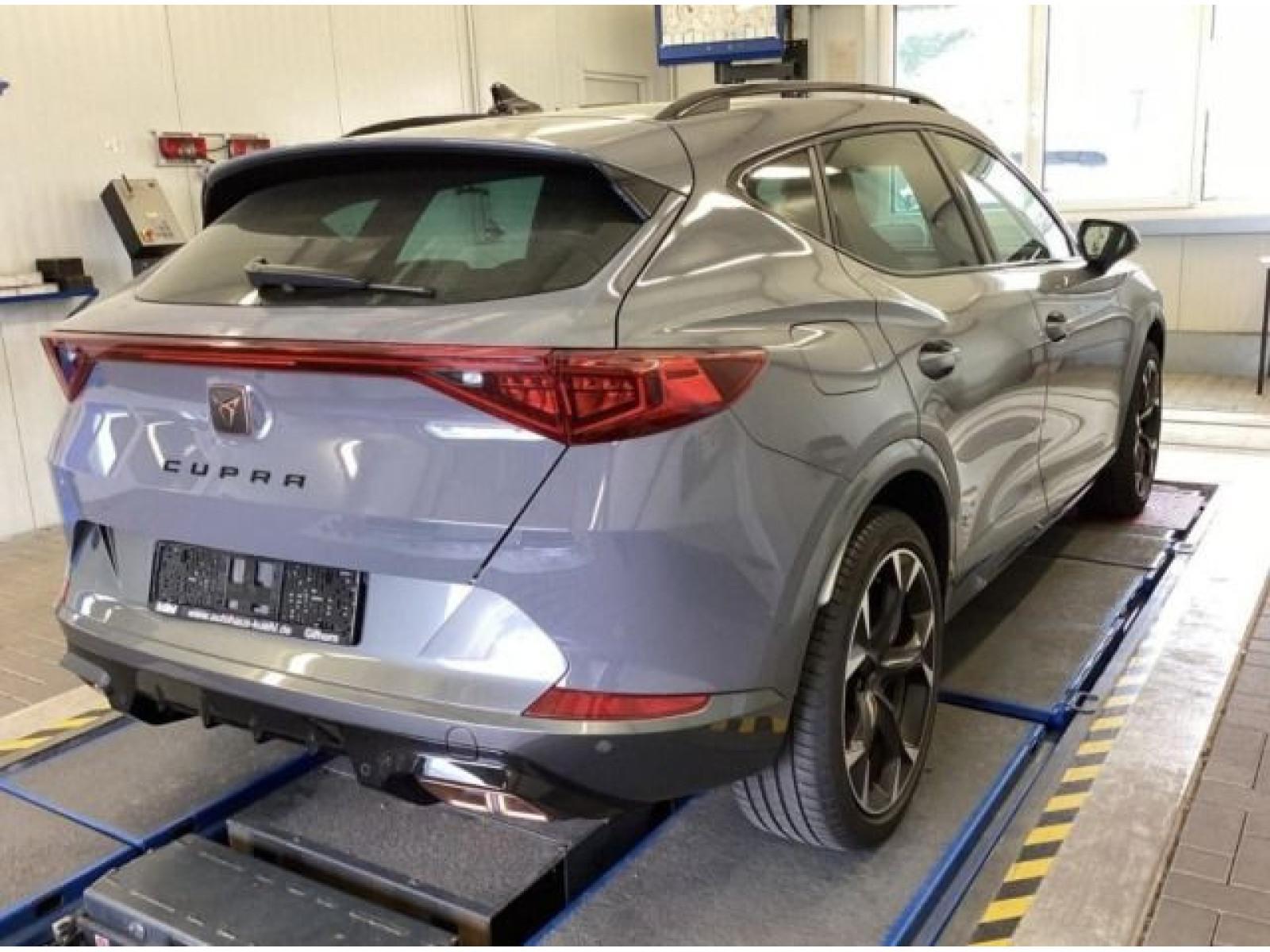 diagonalansicht-hinten-aussen