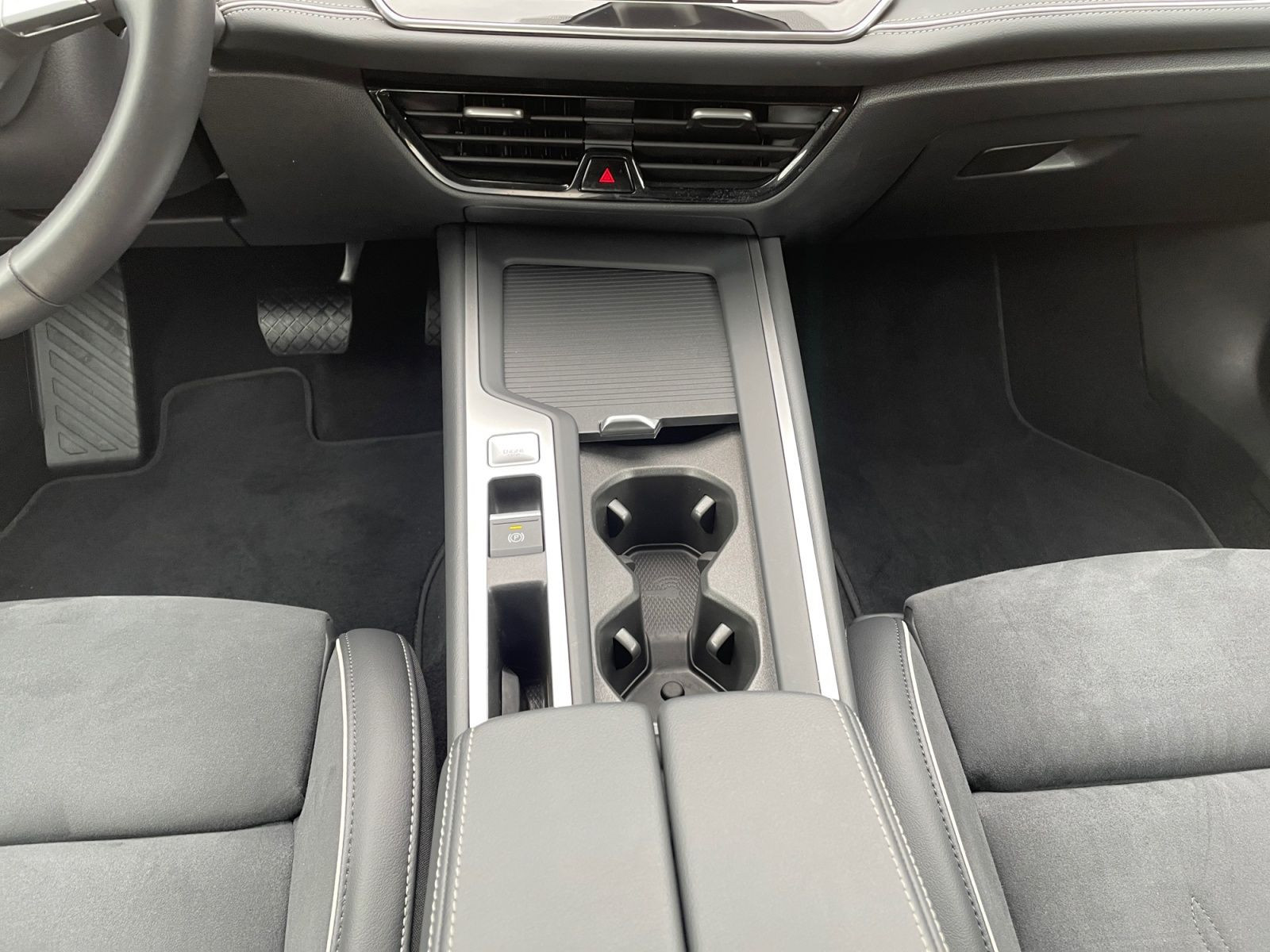 Volkswagen - Passat Variant_11