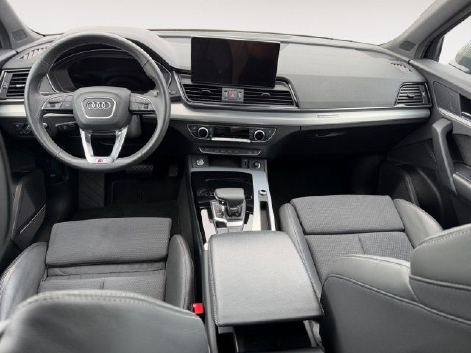 Audi - Q5_11