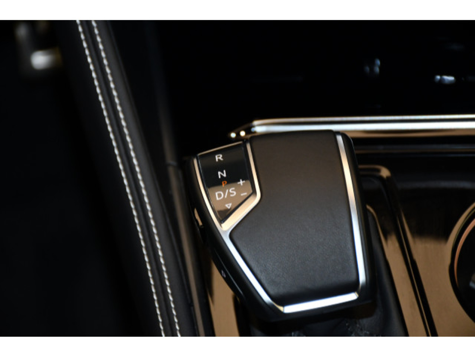 Volkswagen - Touareg_7